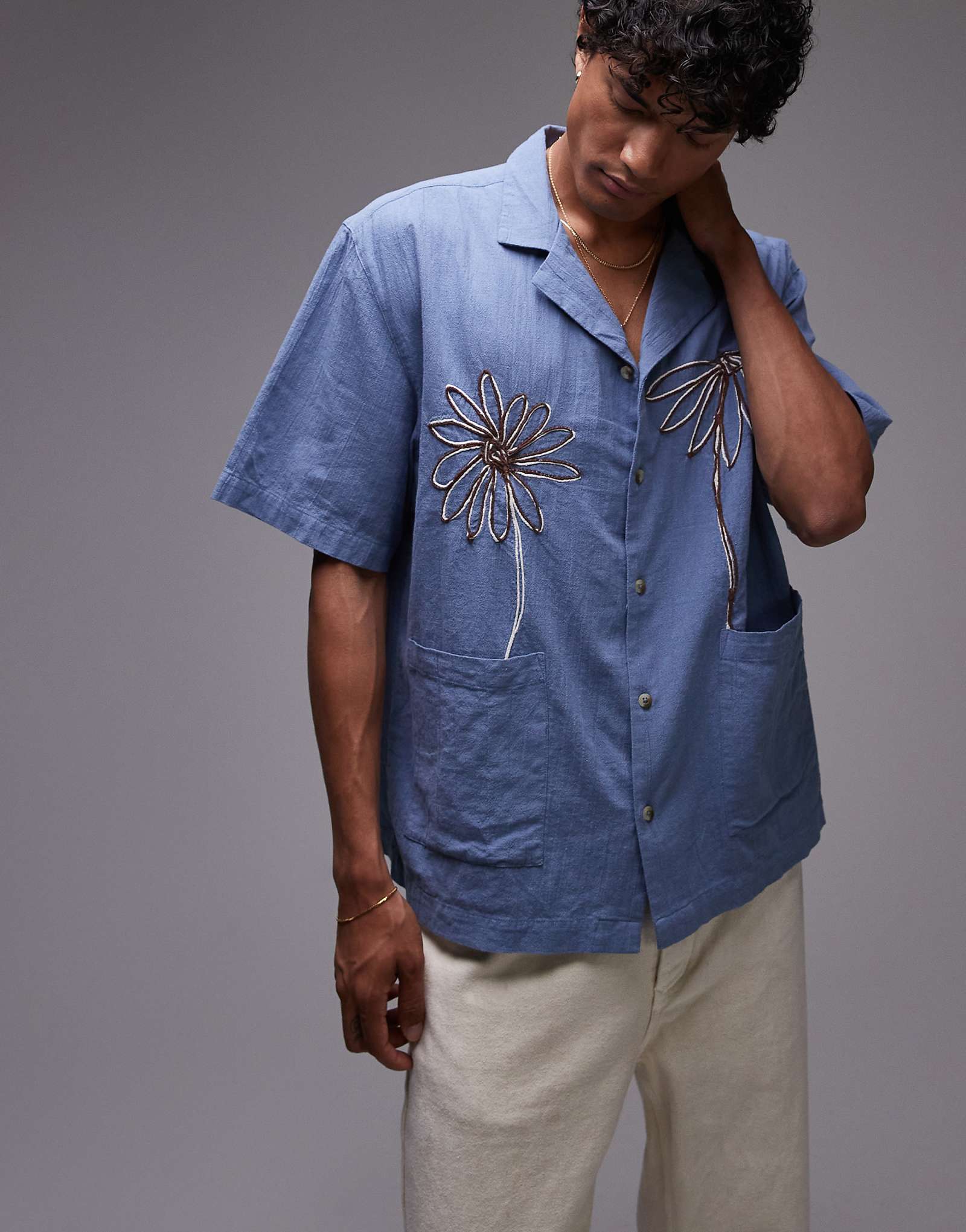 Рубашка с вышивкой в цветочек Topman синего цвета