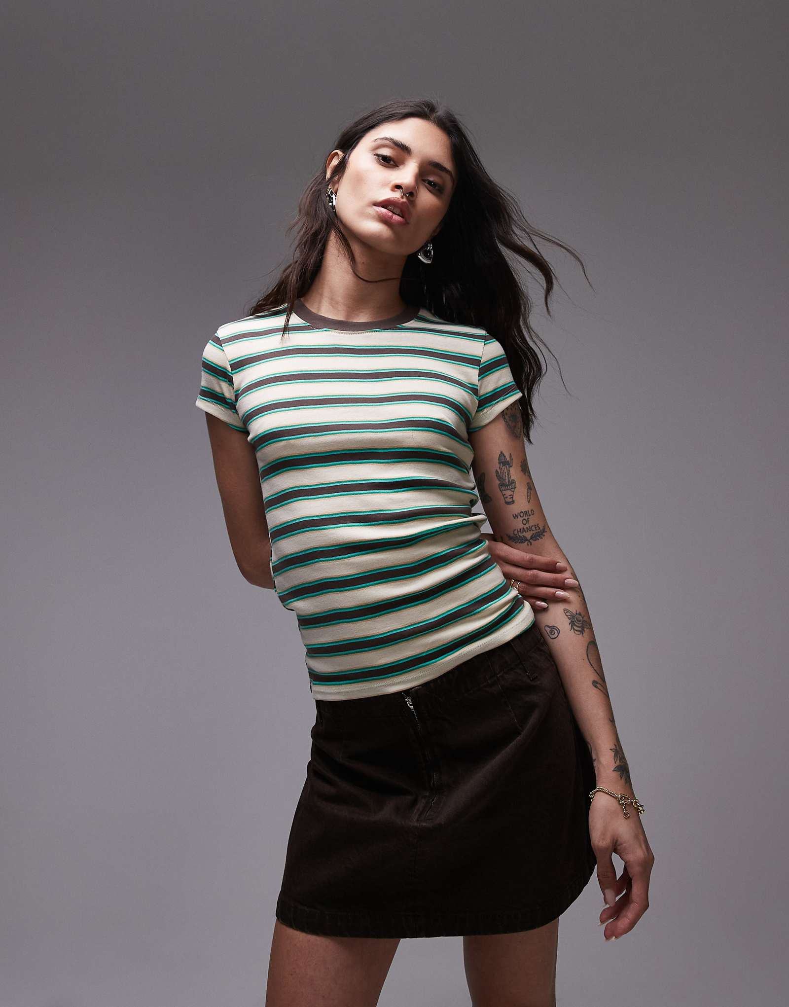 Повседневная футболка в полоску от Topshop коричневого цвета 4090₽