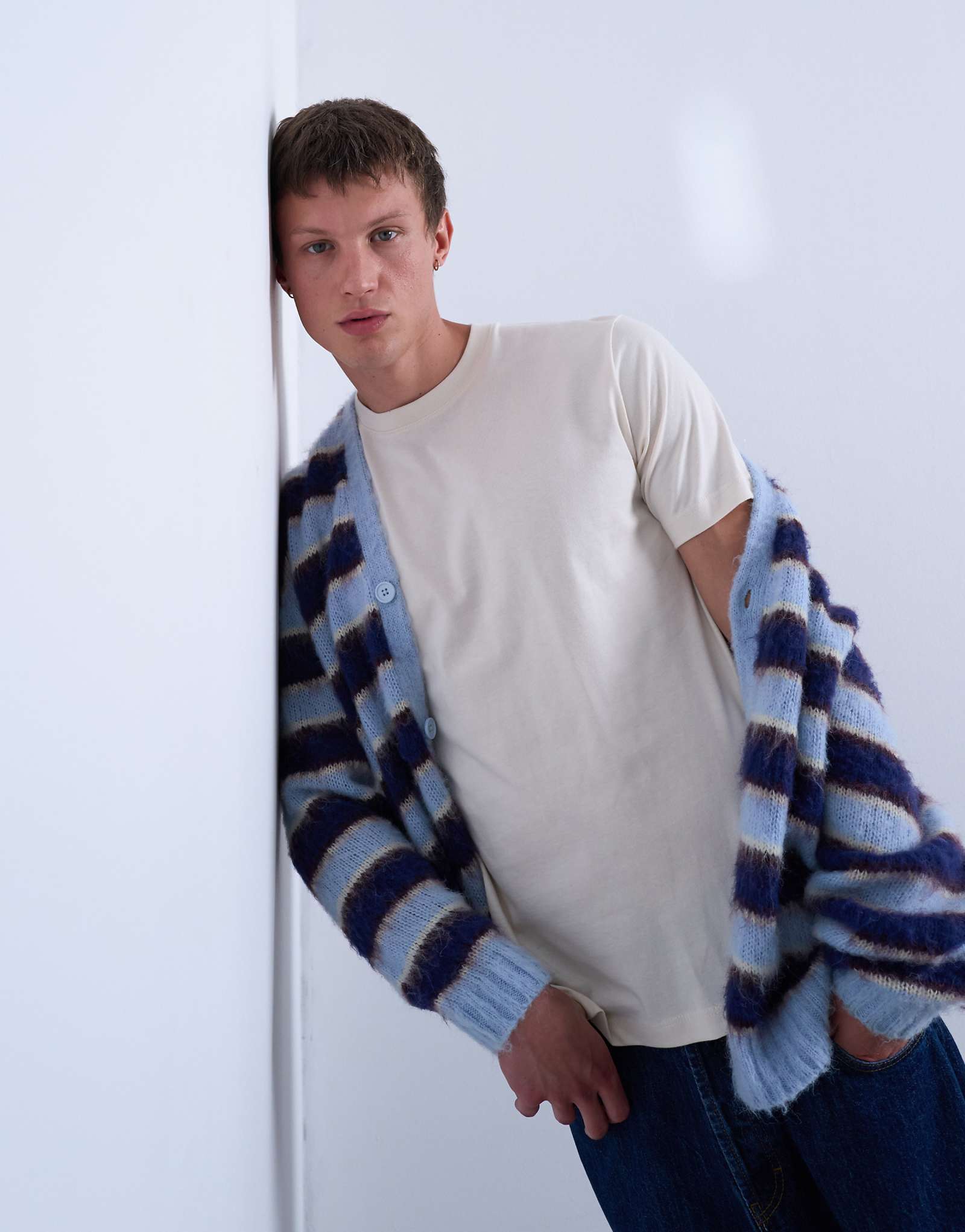 Футболка Topman regular fit цвета экрю 3090₽