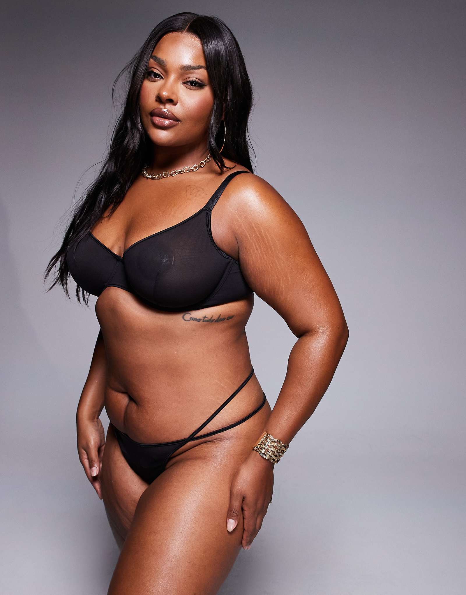 СЕТЧАТЫЕ танга-стринги ASOS DESIGN Curve Lennox с атласной окантовкой черного цвета 1590₽