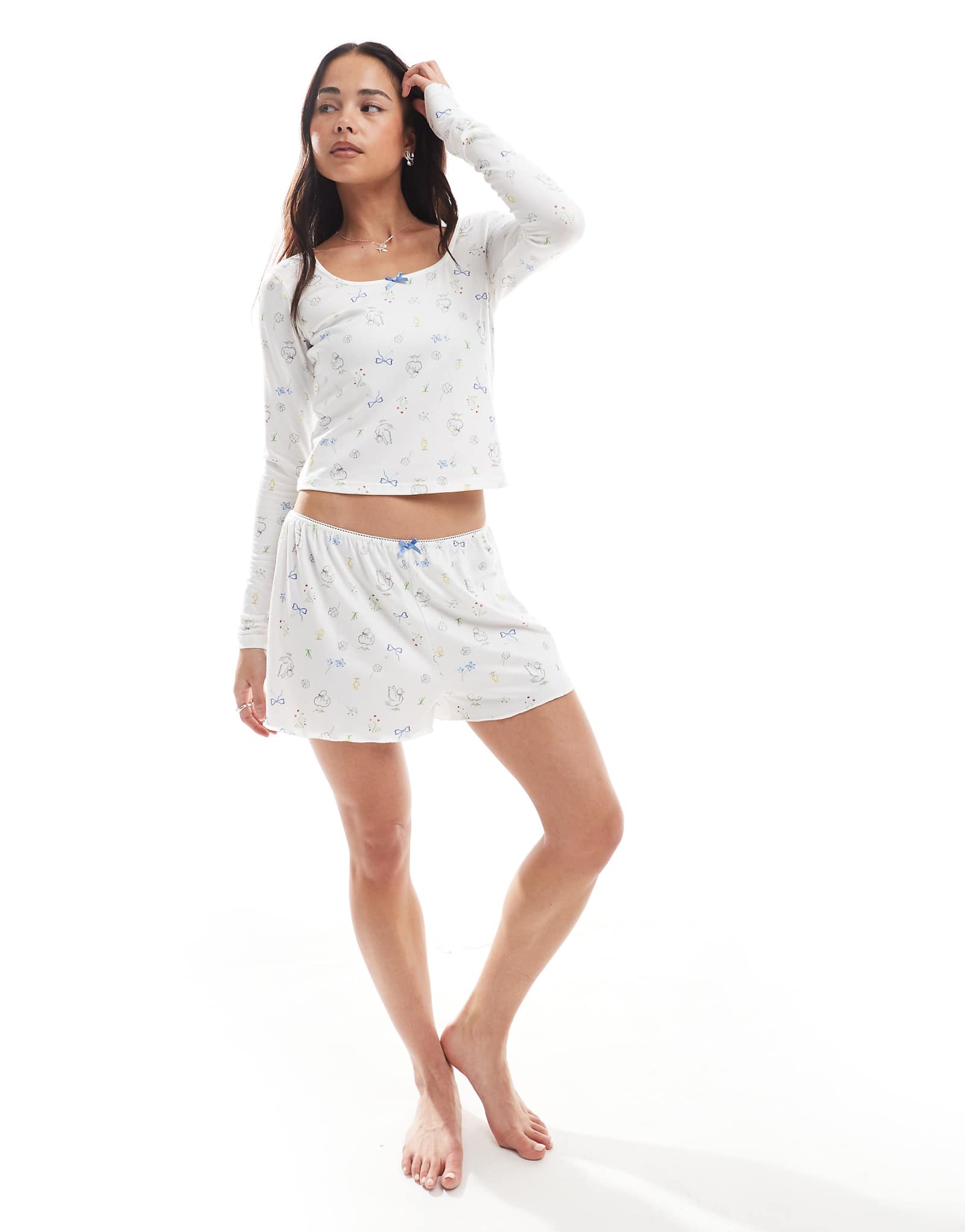 Пижамные шорты Daisy Street белого цвета с графическим бантом 5290₽