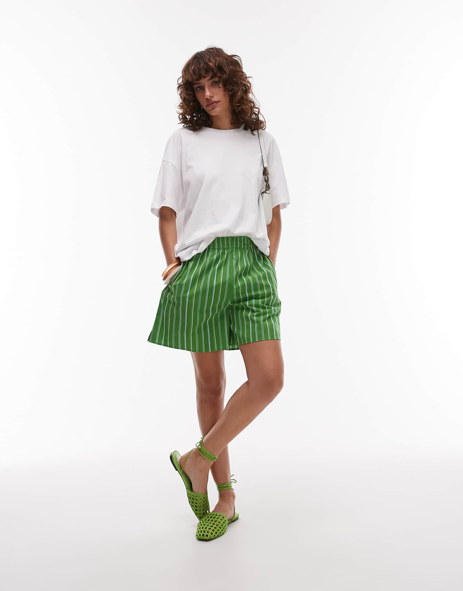 Шорты из чистого хлопка ARKET с завышенной талией в зеленую полоску 14090₽