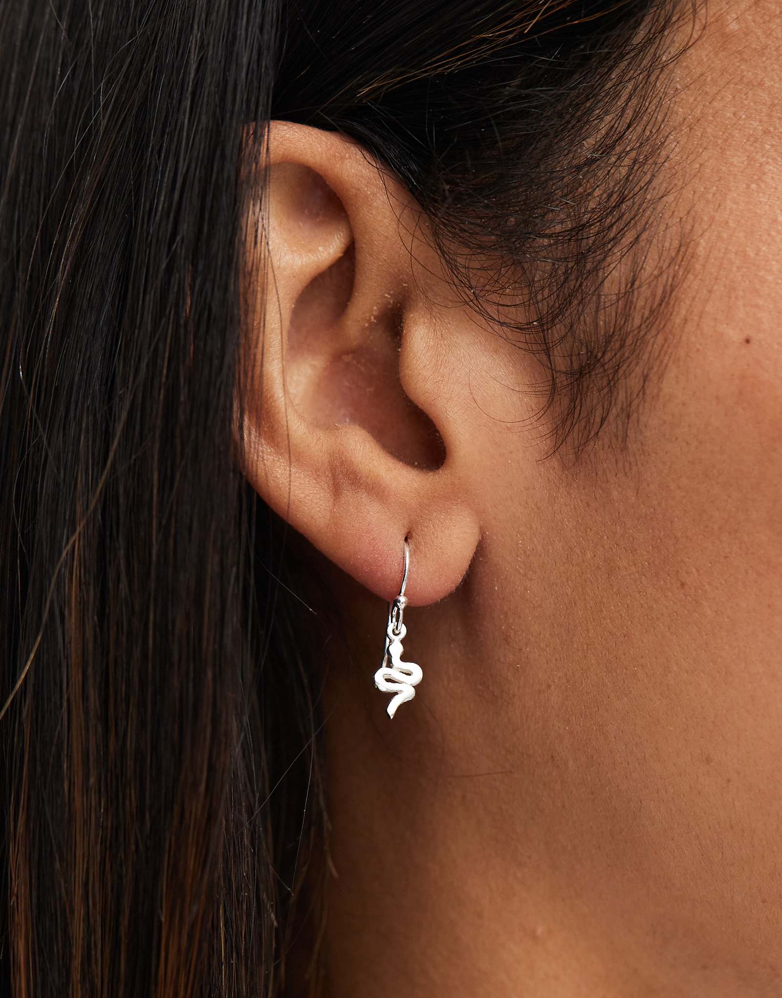 Серьги-змейки Kingsley Ryan из чистого серебра 4290₽