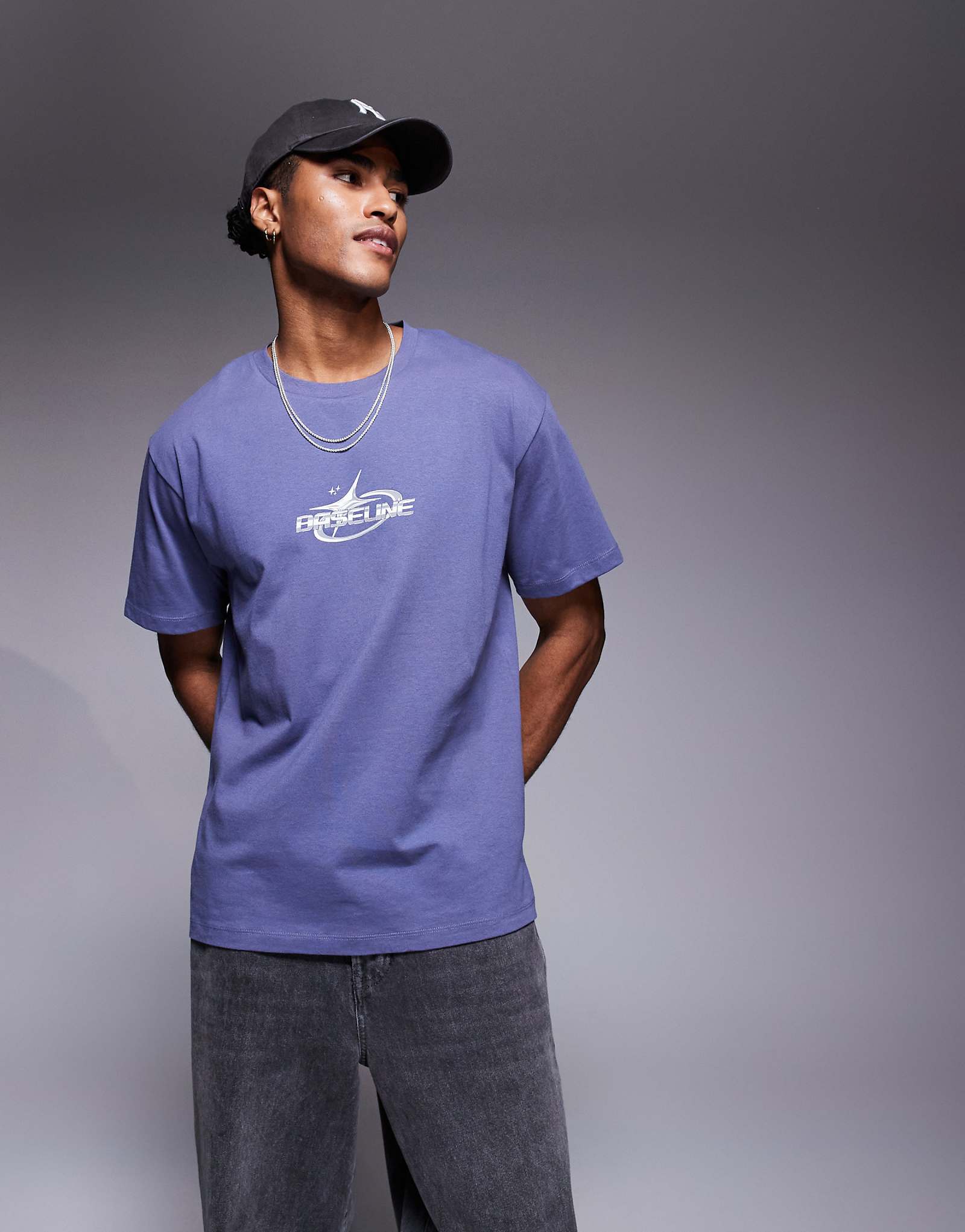 Футболка ADPT oversize с рисунком сзади темно-синего цвета 5890₽