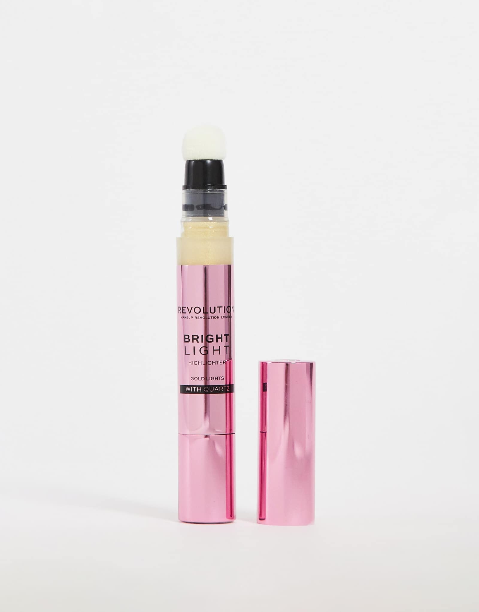 Хайлайтер Revolution Bright Light - Золотистый свет 2190₽
