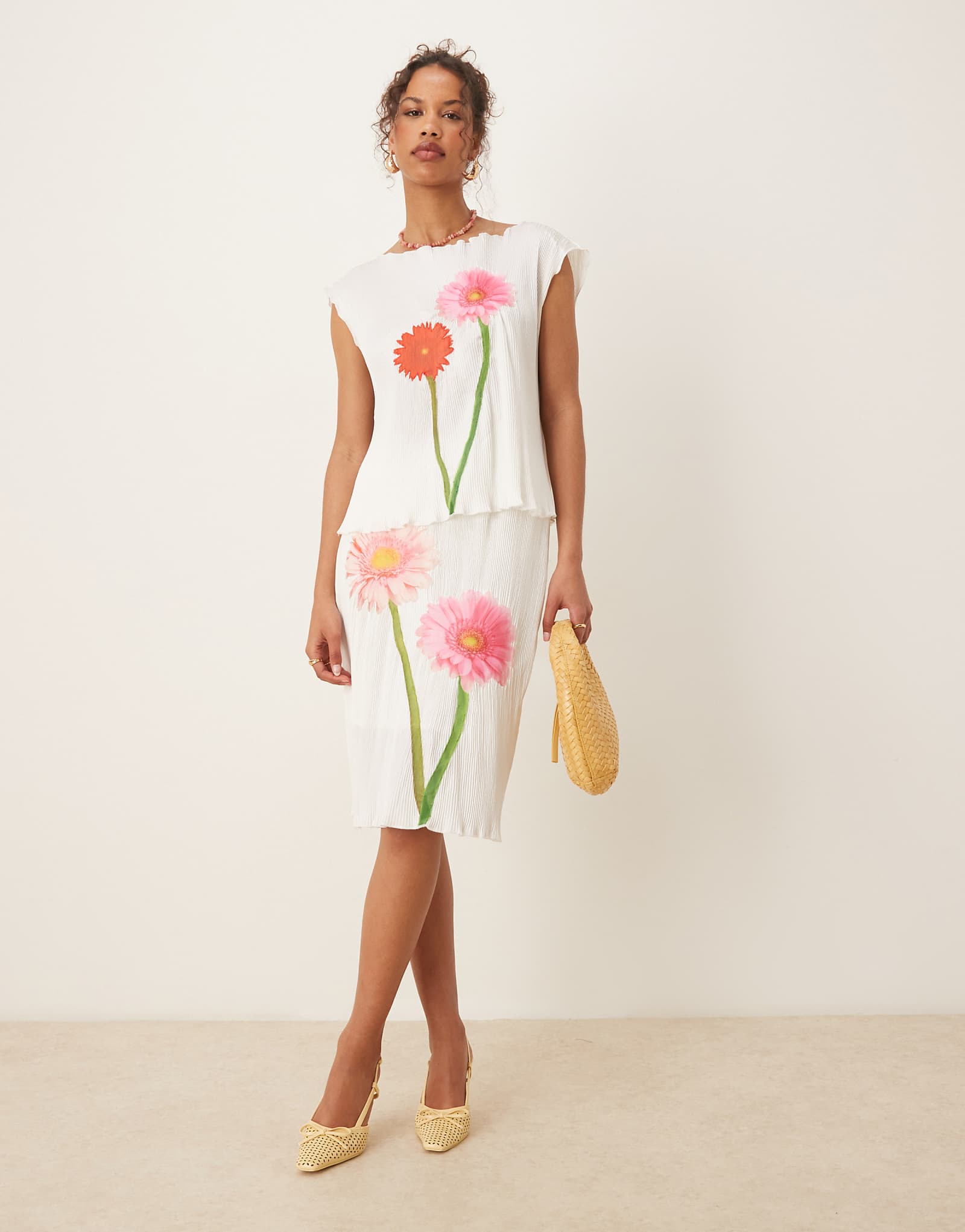 Белая юбка миди с цветочным мотивом цвета ореха Тайлера Макгилливари - часть комплекта