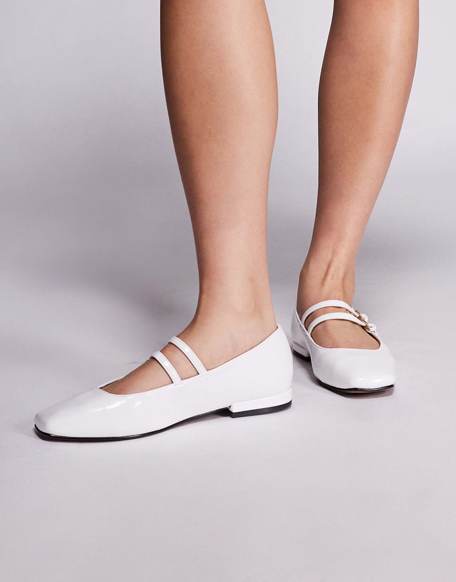 Белые балетки на плоской подошве River Island mary jane с квадратным носком 10190₽