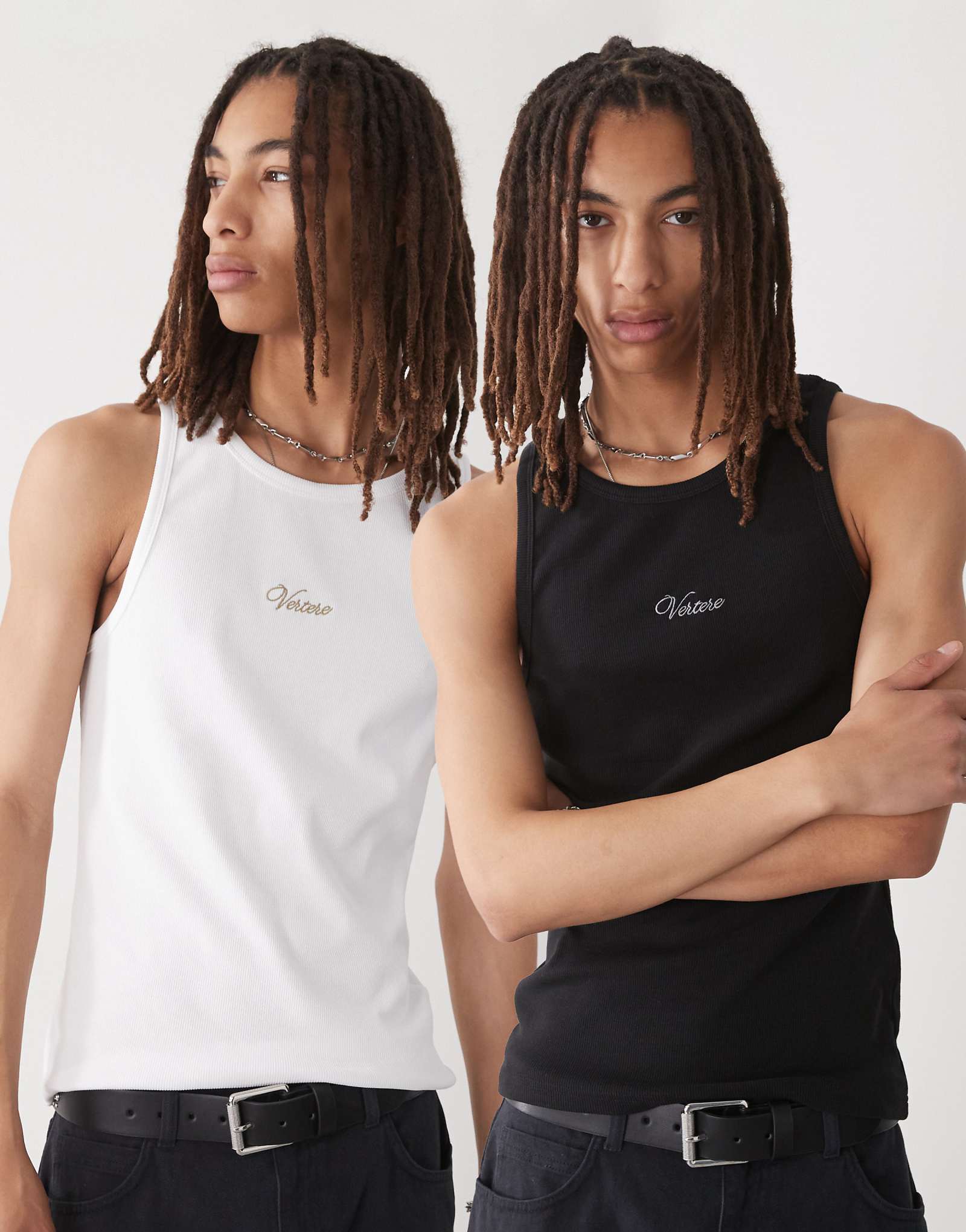 Приталенная майка в рубчик с логотипом Vertere Berlin 2 pack script белого и черного цветов
