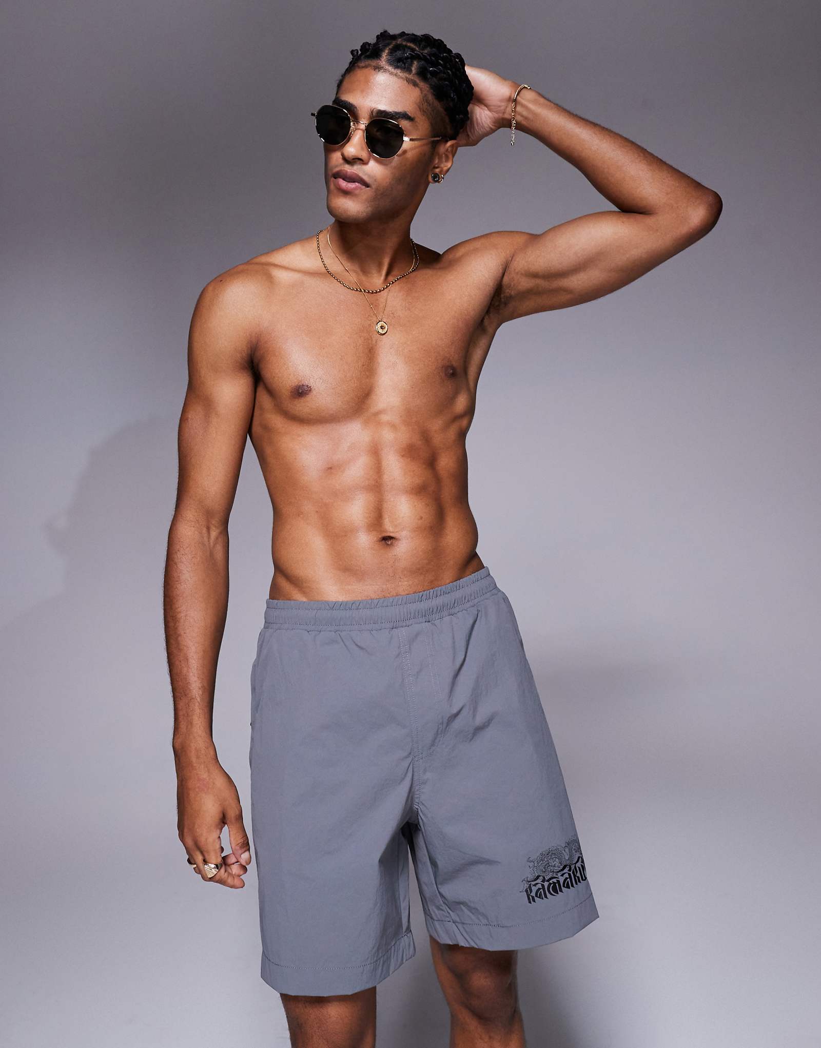 Плавательные шорты River Island серого цвета с принтом дракона 6890₽