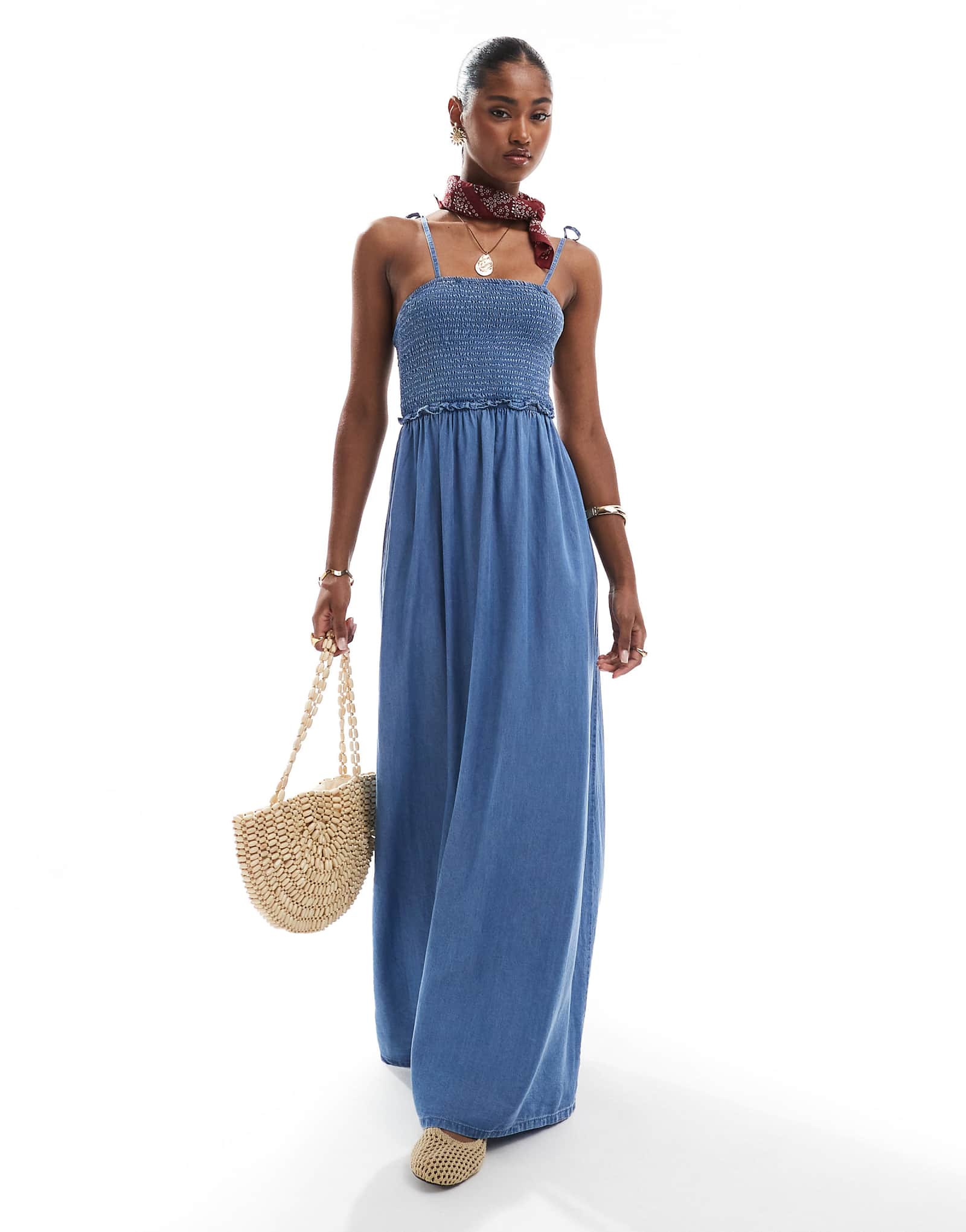 Макси-платье-халат ONLY из джинсовой ткани темно-синего цвета 17790₽