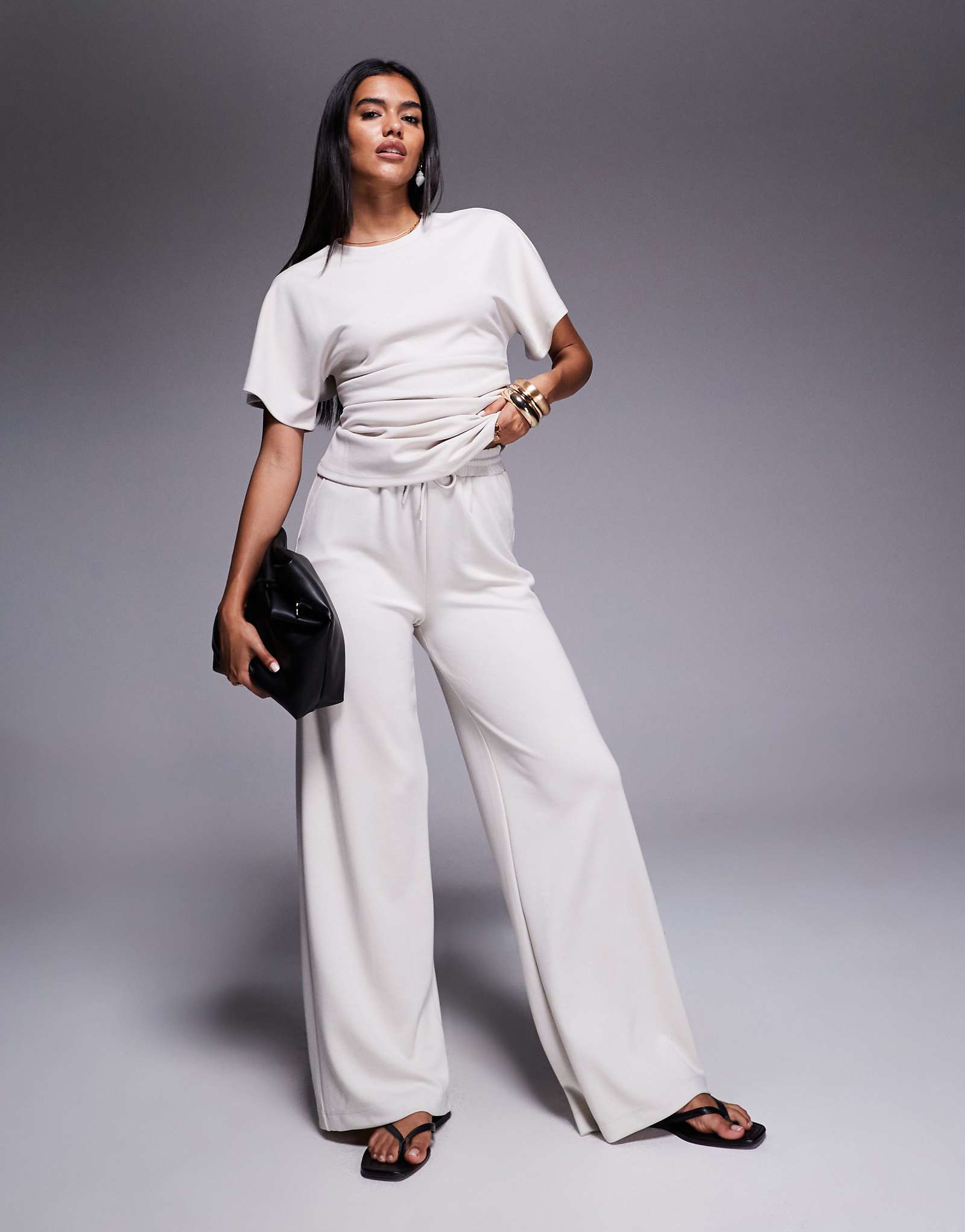 Широкие спортивные брюки River Island clean кремового цвета 10690₽