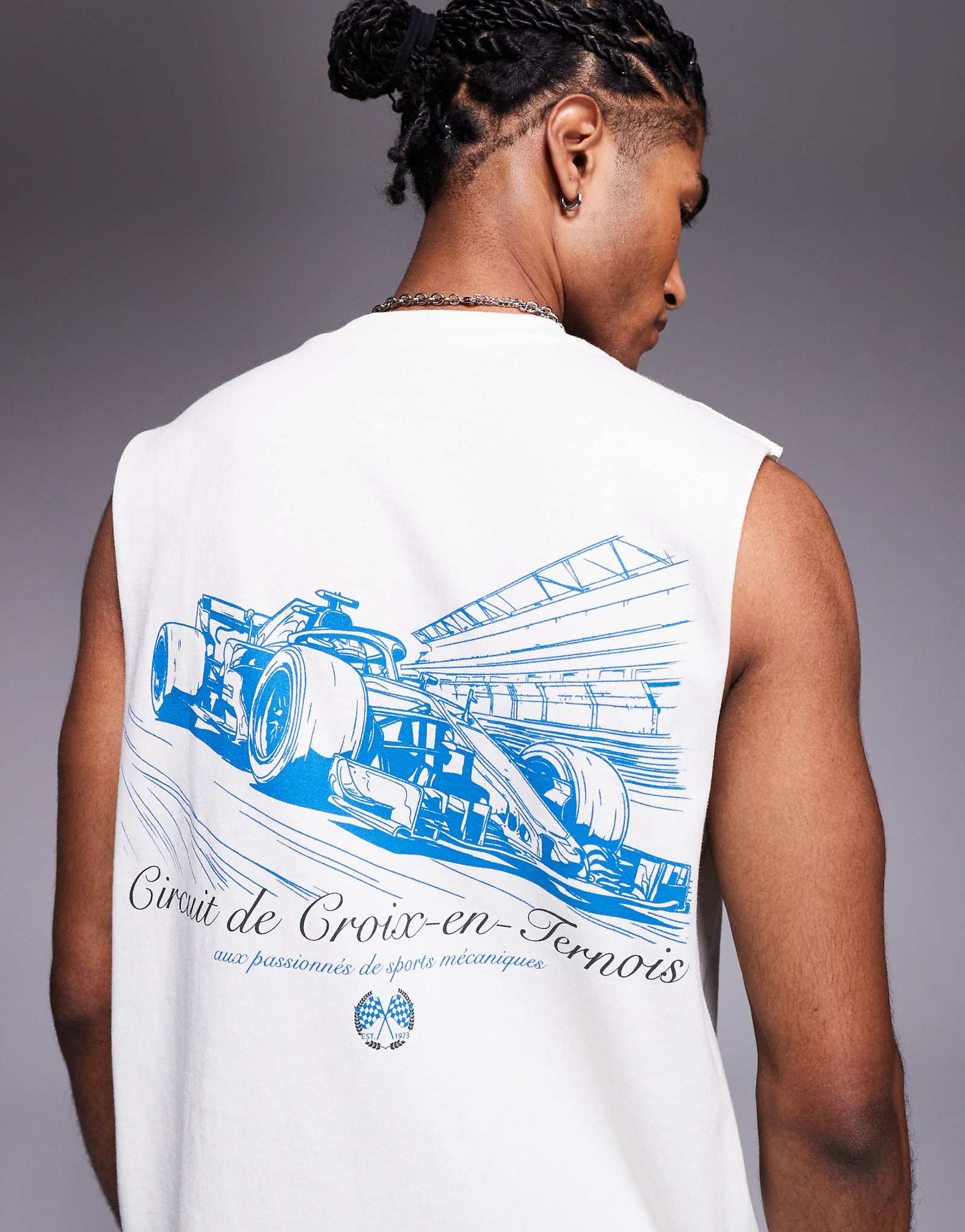 Майка с принтом River Island racing на спине цвета экрю 8190₽