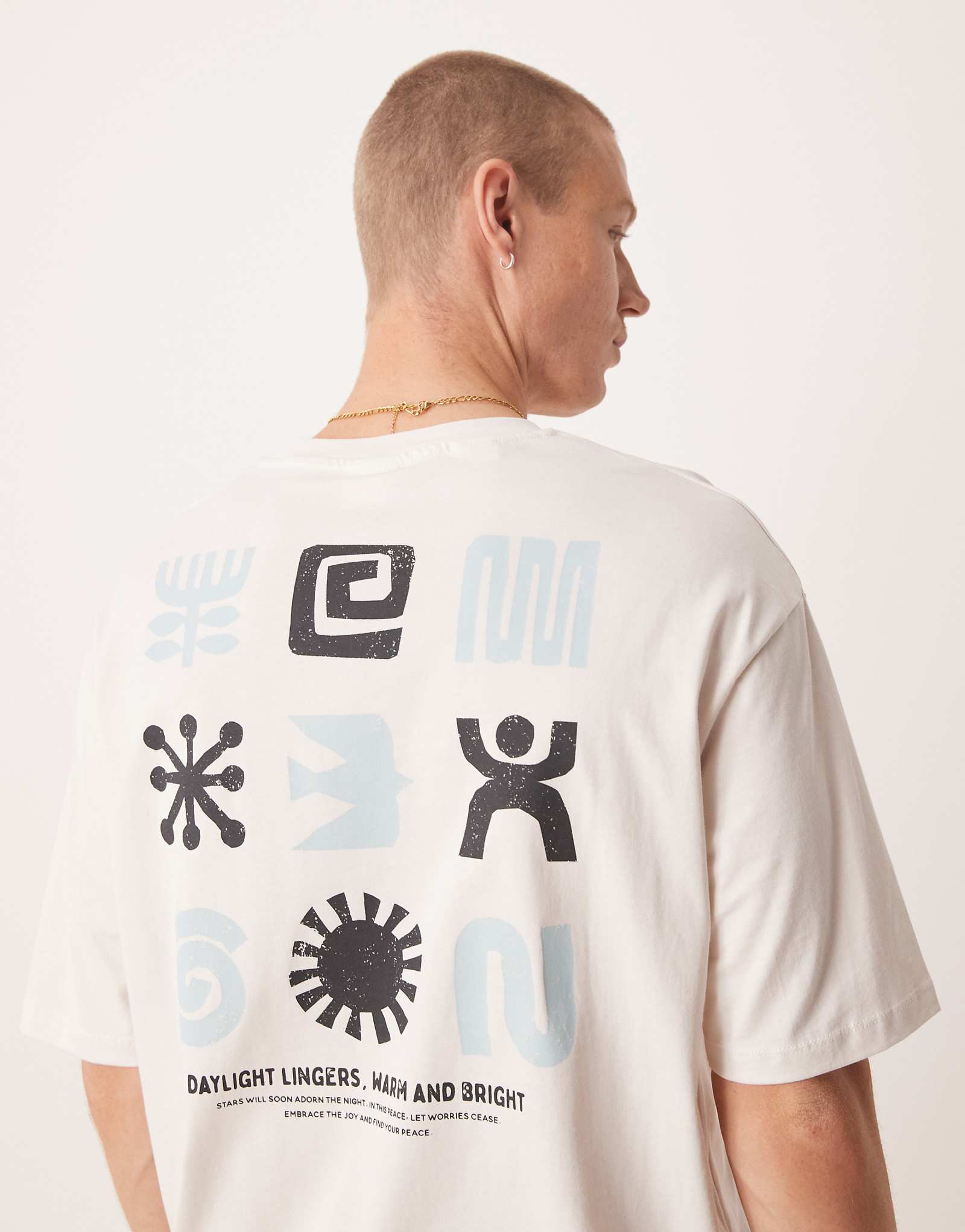 Футболка оверсайз Selected Homme с принтом сзади в белоснежном цвете