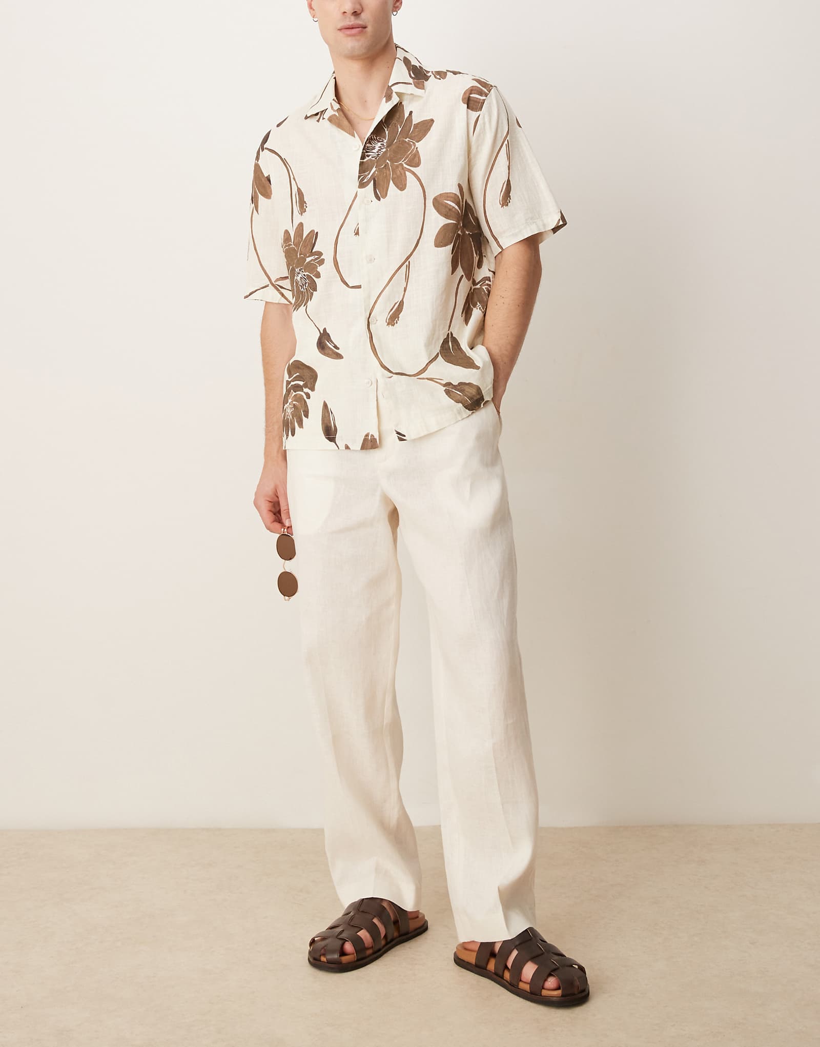 Брюки из чистого льна Selected Homme белого цвета 12390₽