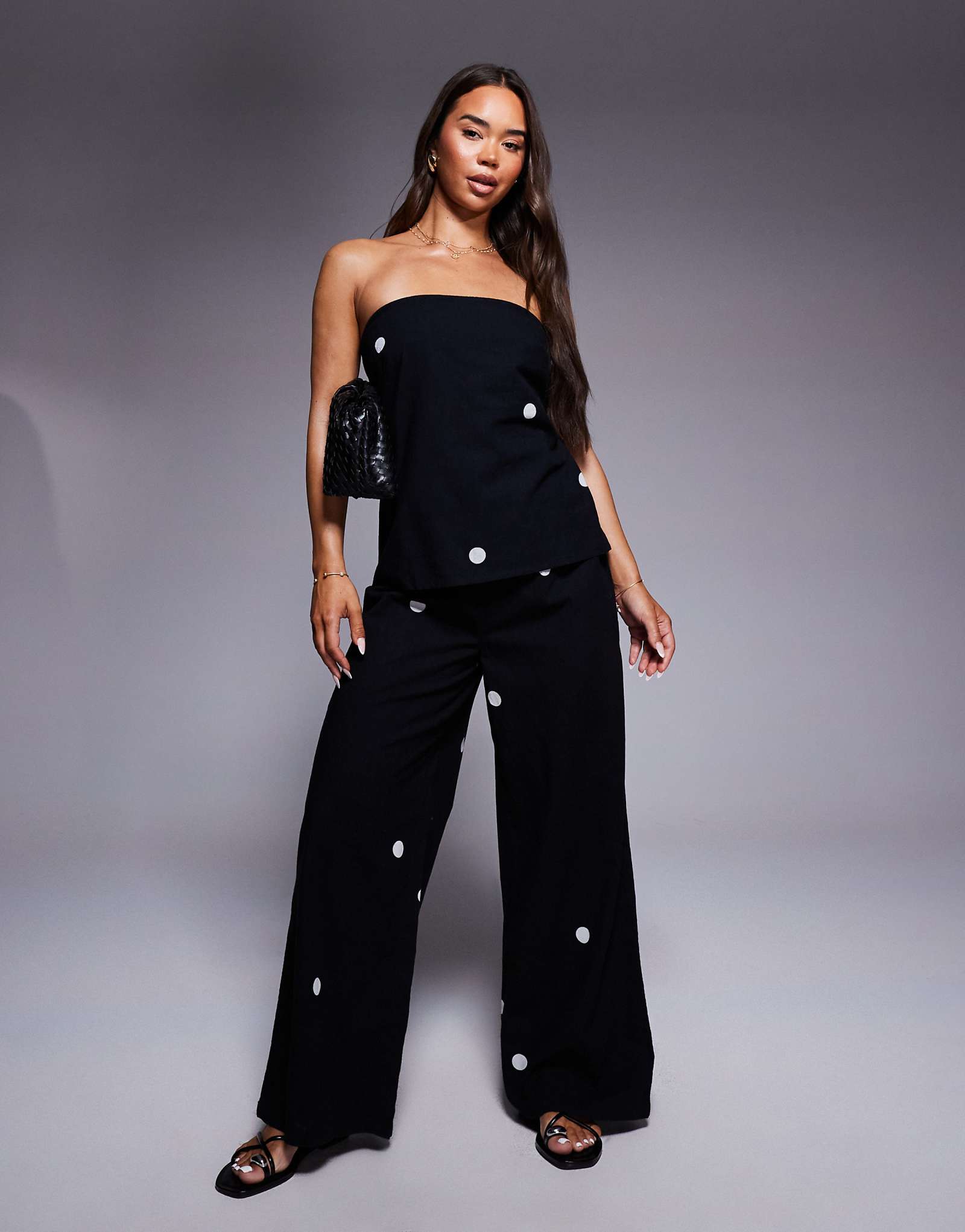 Брюки в горошек с принтом River Island черного цвета 13290₽