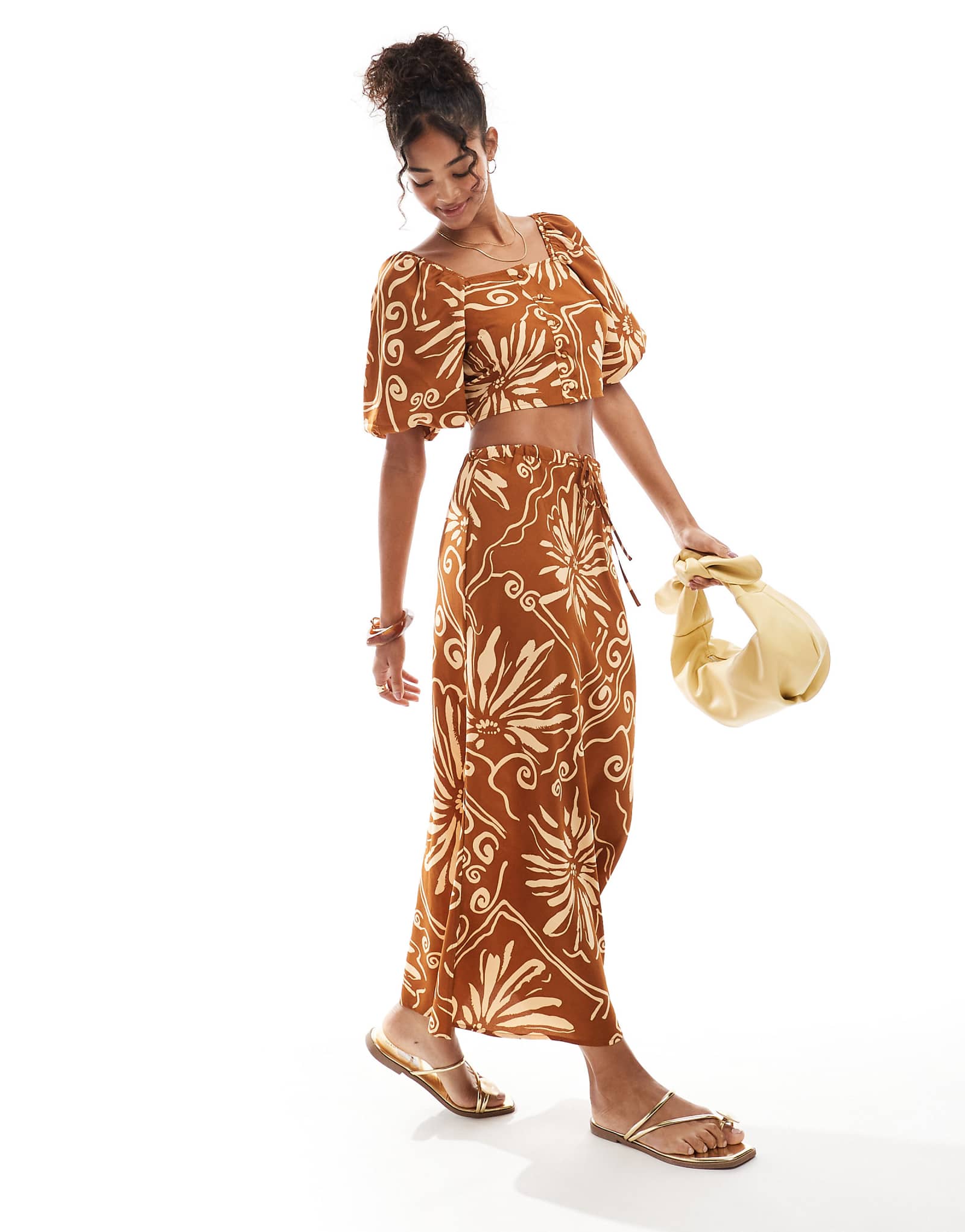 Юбка мидакси в цветочек от Girls tile коричневого цвета - часть комплекта 8590₽