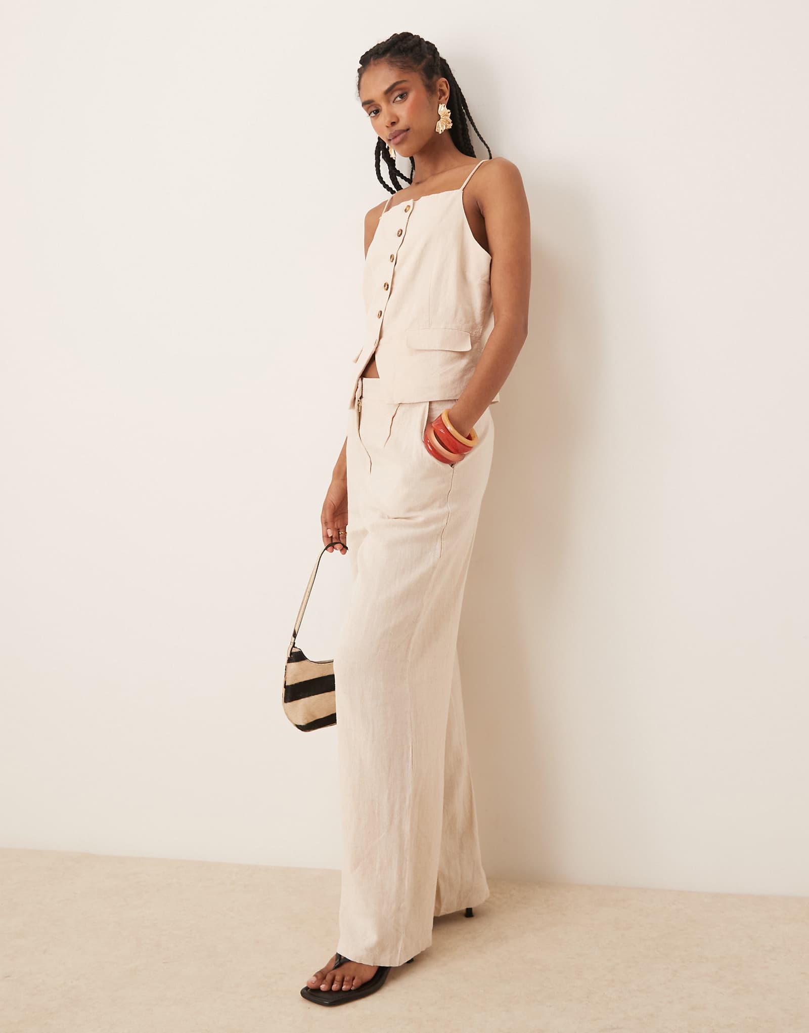 Широкие брюки YAS linen touch с завышенной талией из кремового меланжа - часть комплекта 13690₽