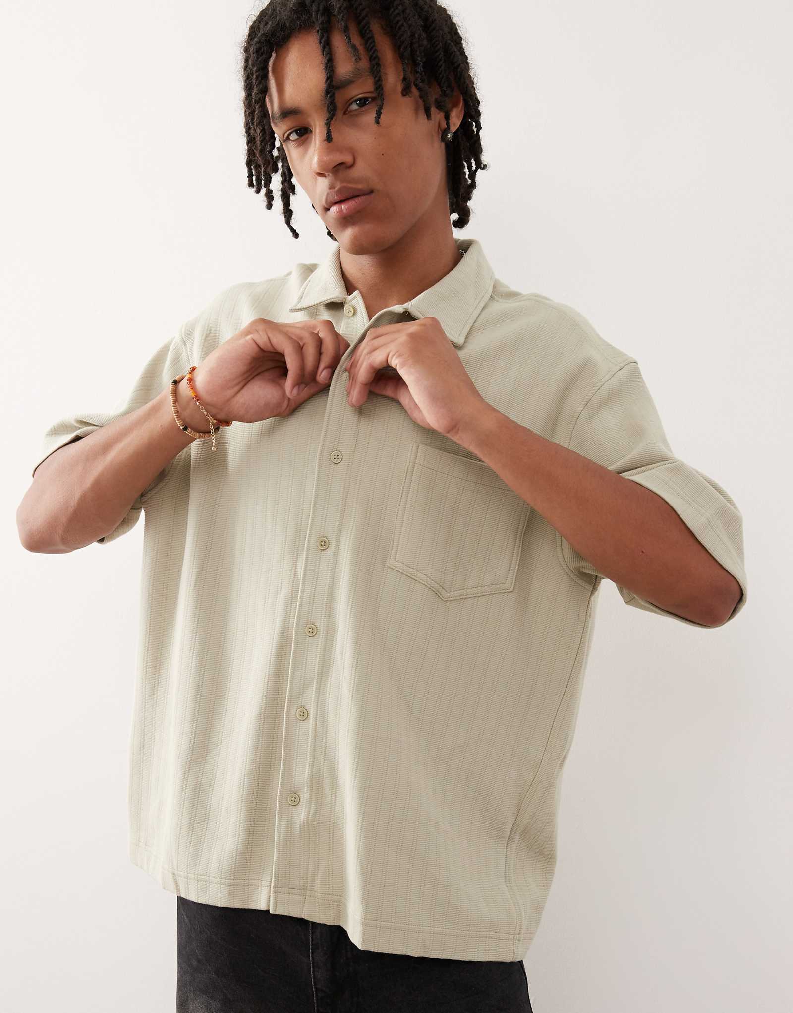 Вафельная рубашка цвета хаки Weekday 13890₽