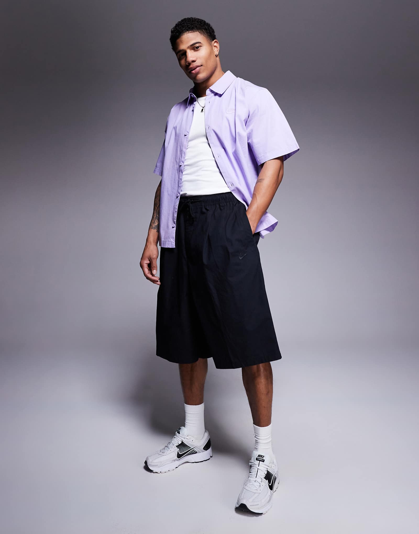 Шорты оверсайз от Nike Club черного цвета 15290₽