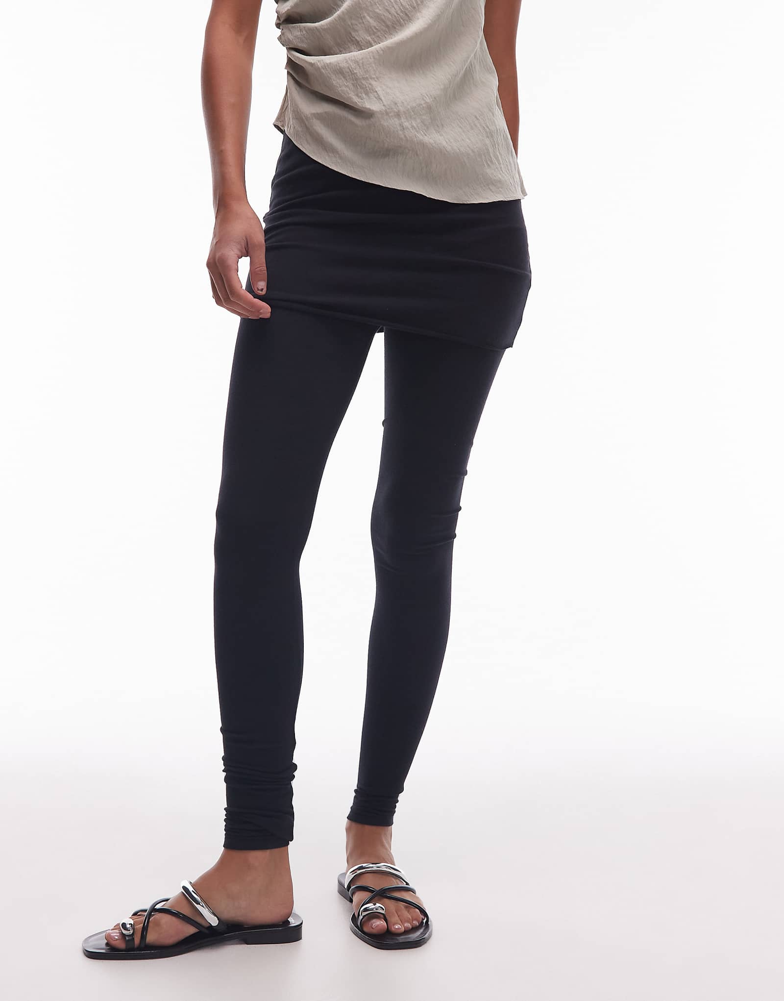 Облегающие леггинсы AllSaints Raffi черного цвета 31190₽