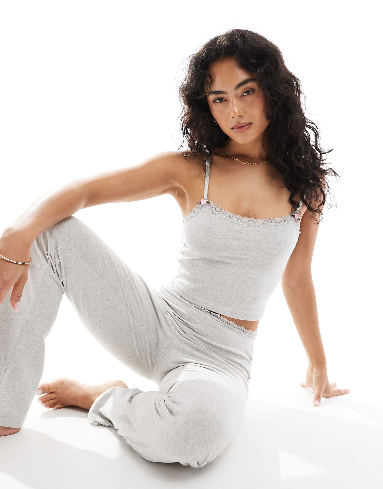 Пижамный топ из джерси с кружевной отделкой Frolic exclusive cami серого цвета - часть комплекта 7990₽