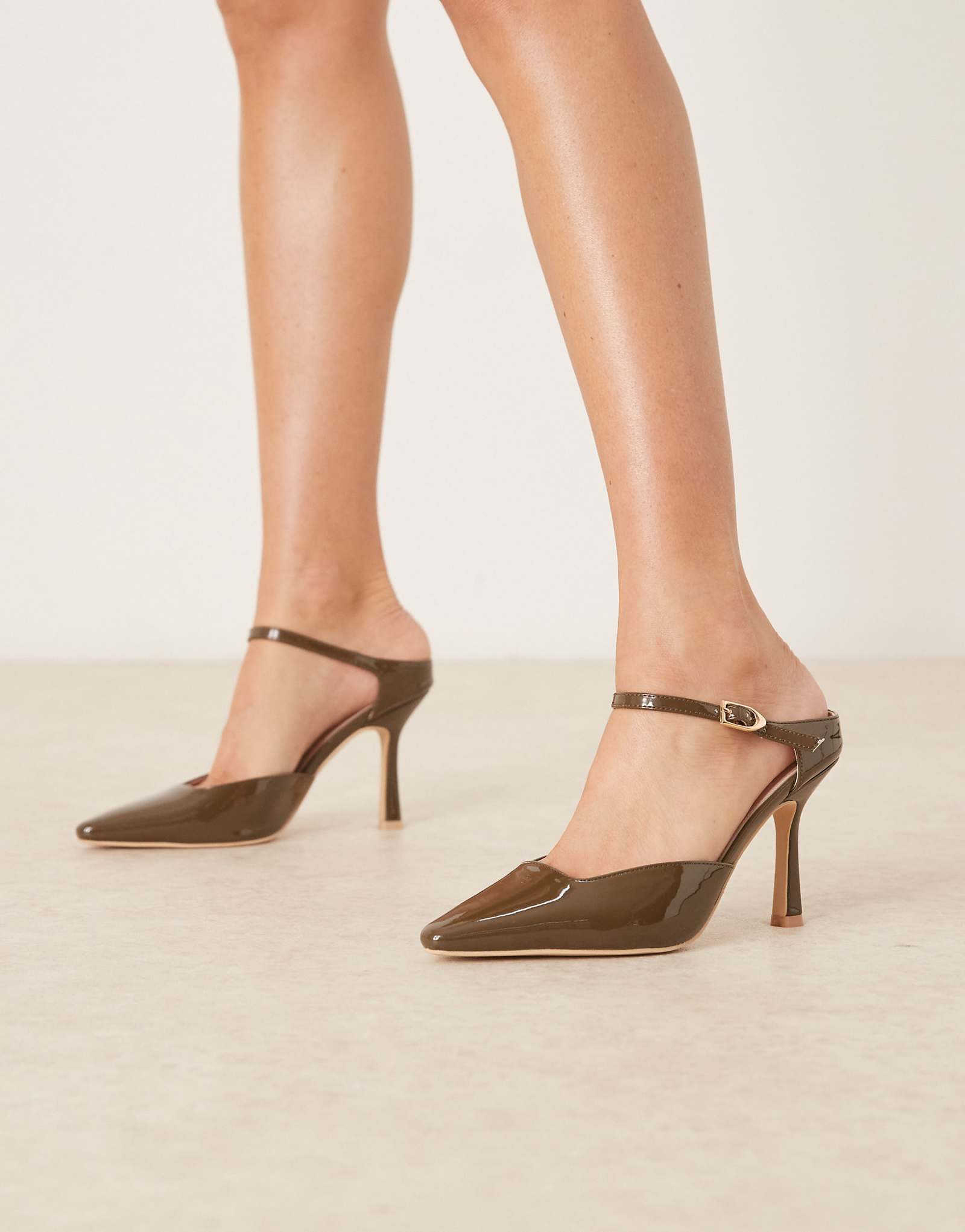 Лакированные туфли-лодочки RAID Harler на высоком каблуке-ремешке цвета хаки зеленого цвета