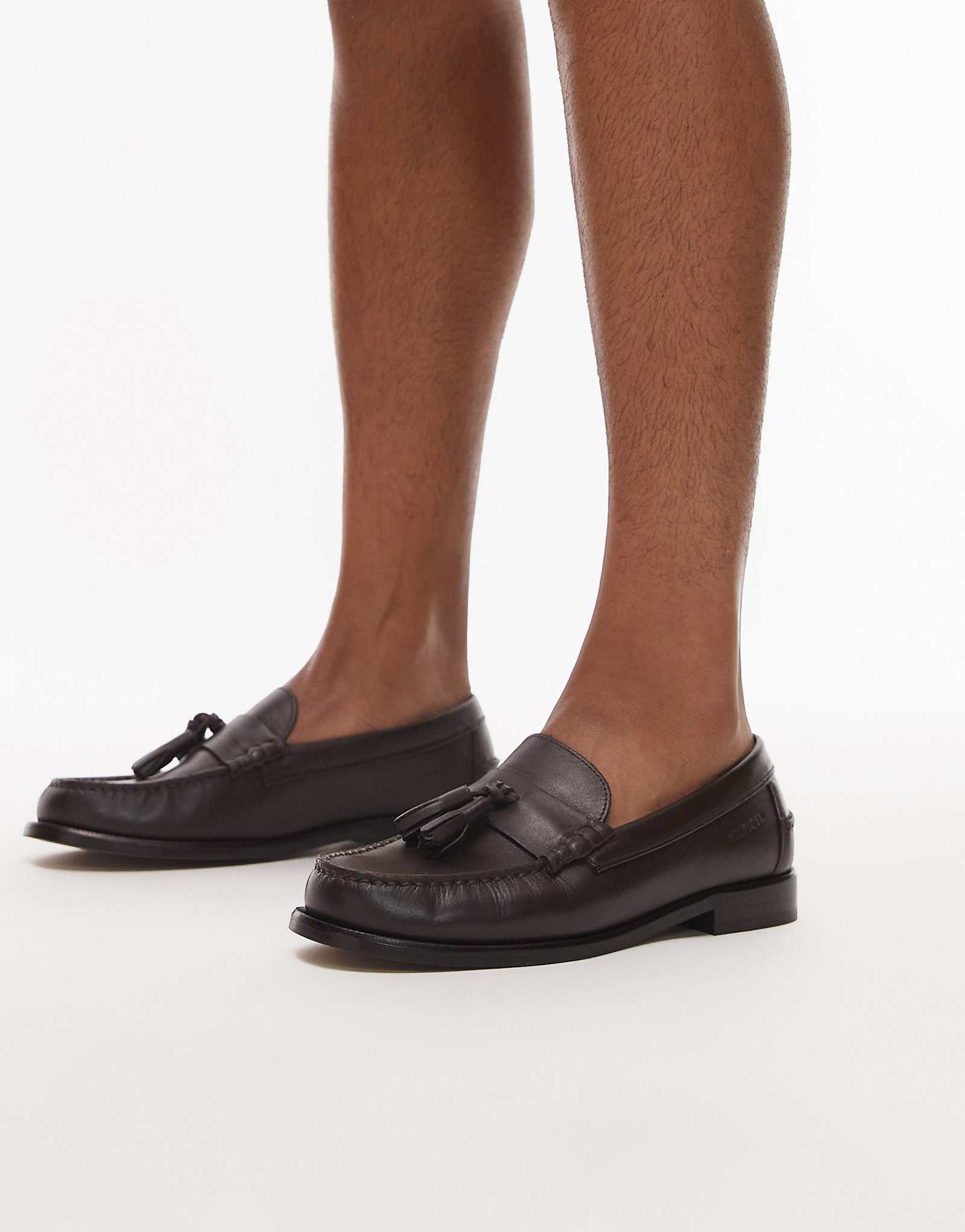 Черные кожаные мокасины с кисточками от Tommy Hilfiger 31790₽
