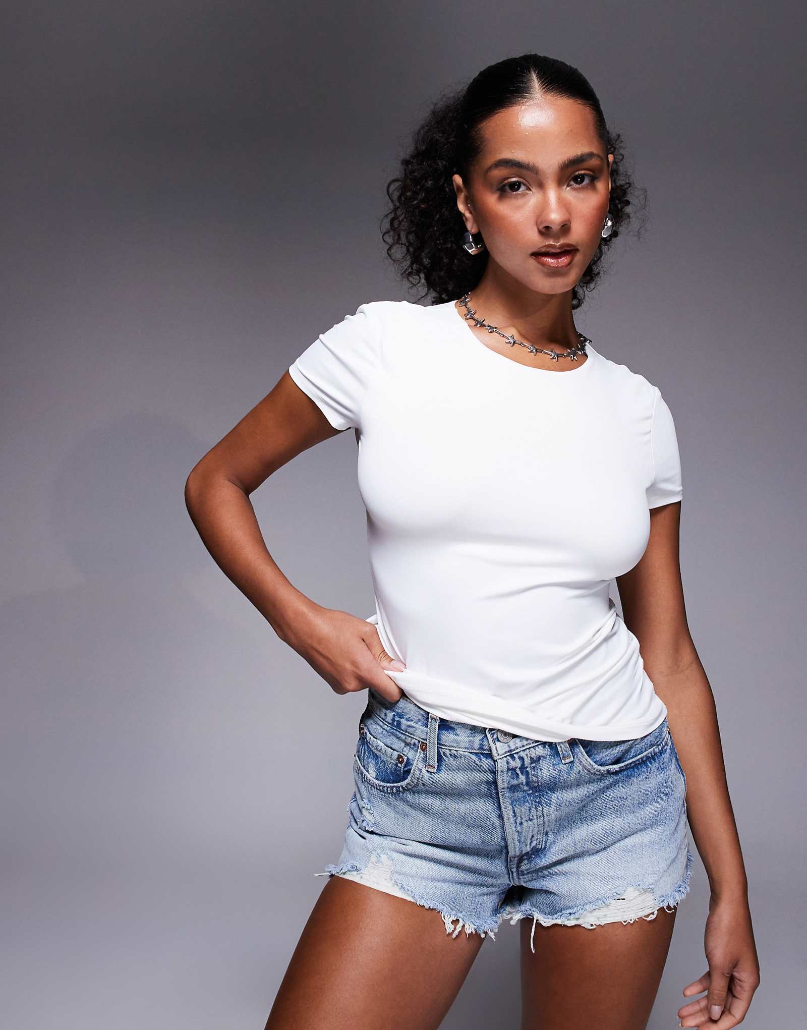 Белая трикотажная футболка River Island с коротким рукавом 5090₽