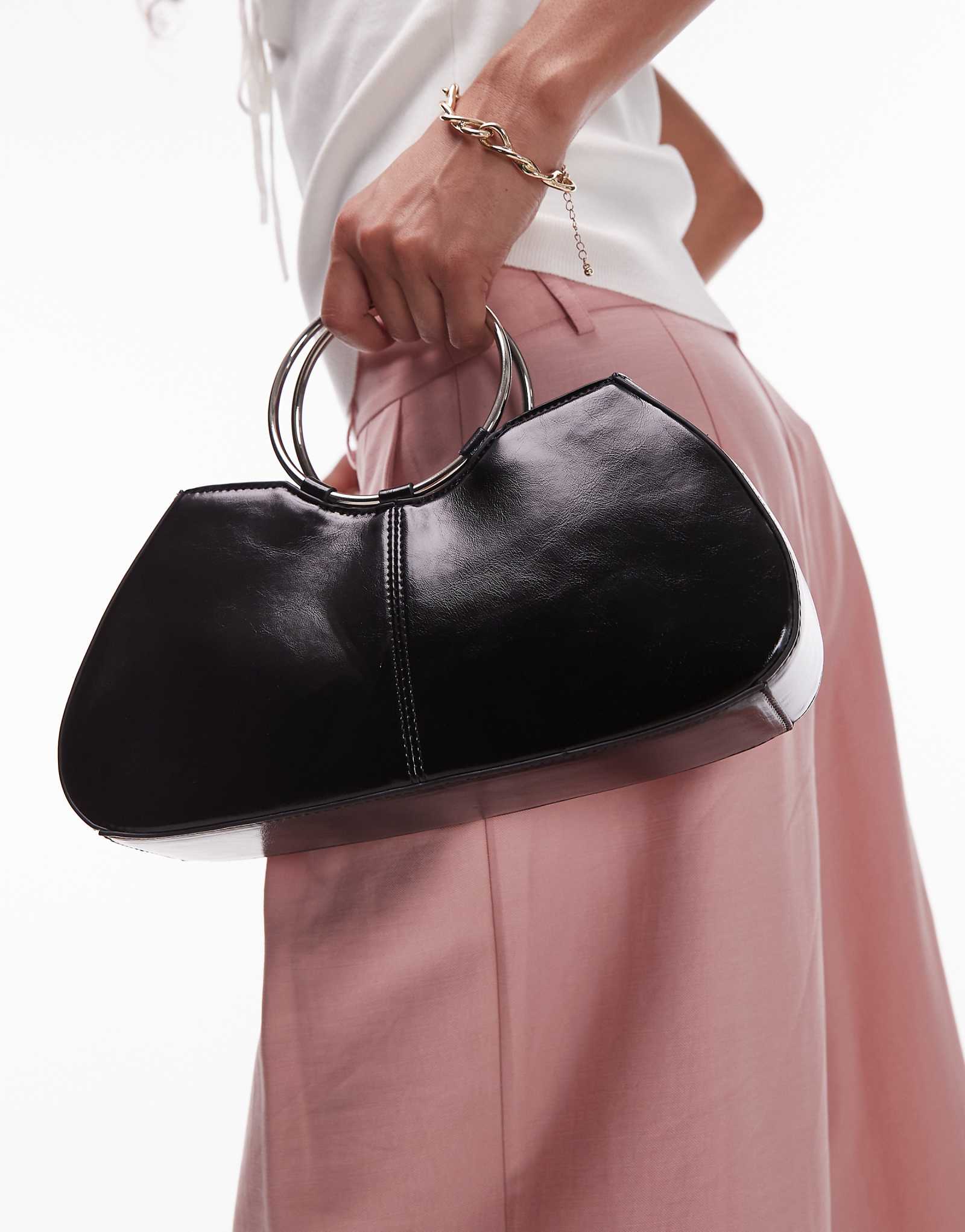 Сумка Topshop Griffith с металлической ручкой в черном цвете 9790₽