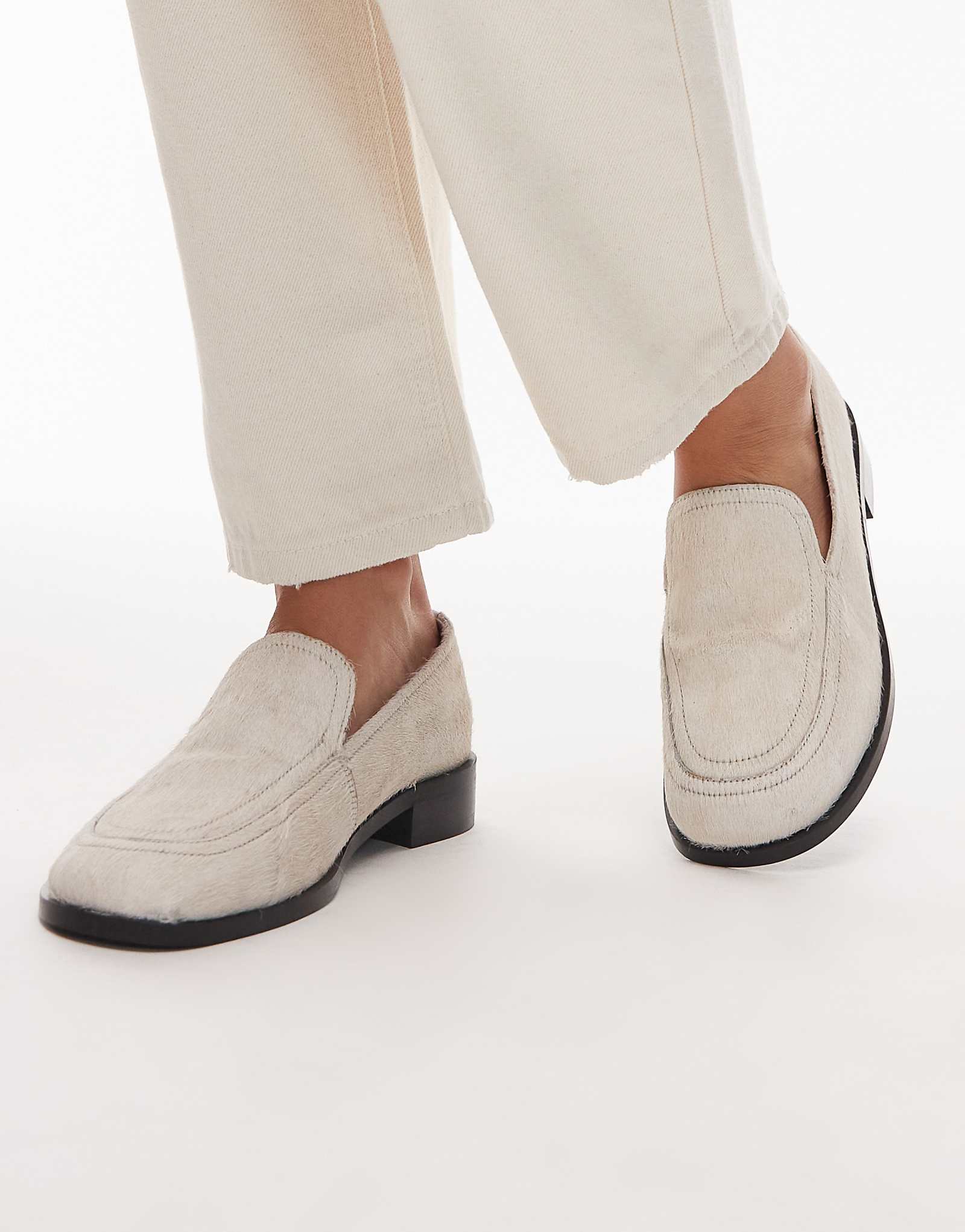 Лоферы на плоской подошве из натуральной кожи пони Topshop Corrie темно-белого цвета 16290₽