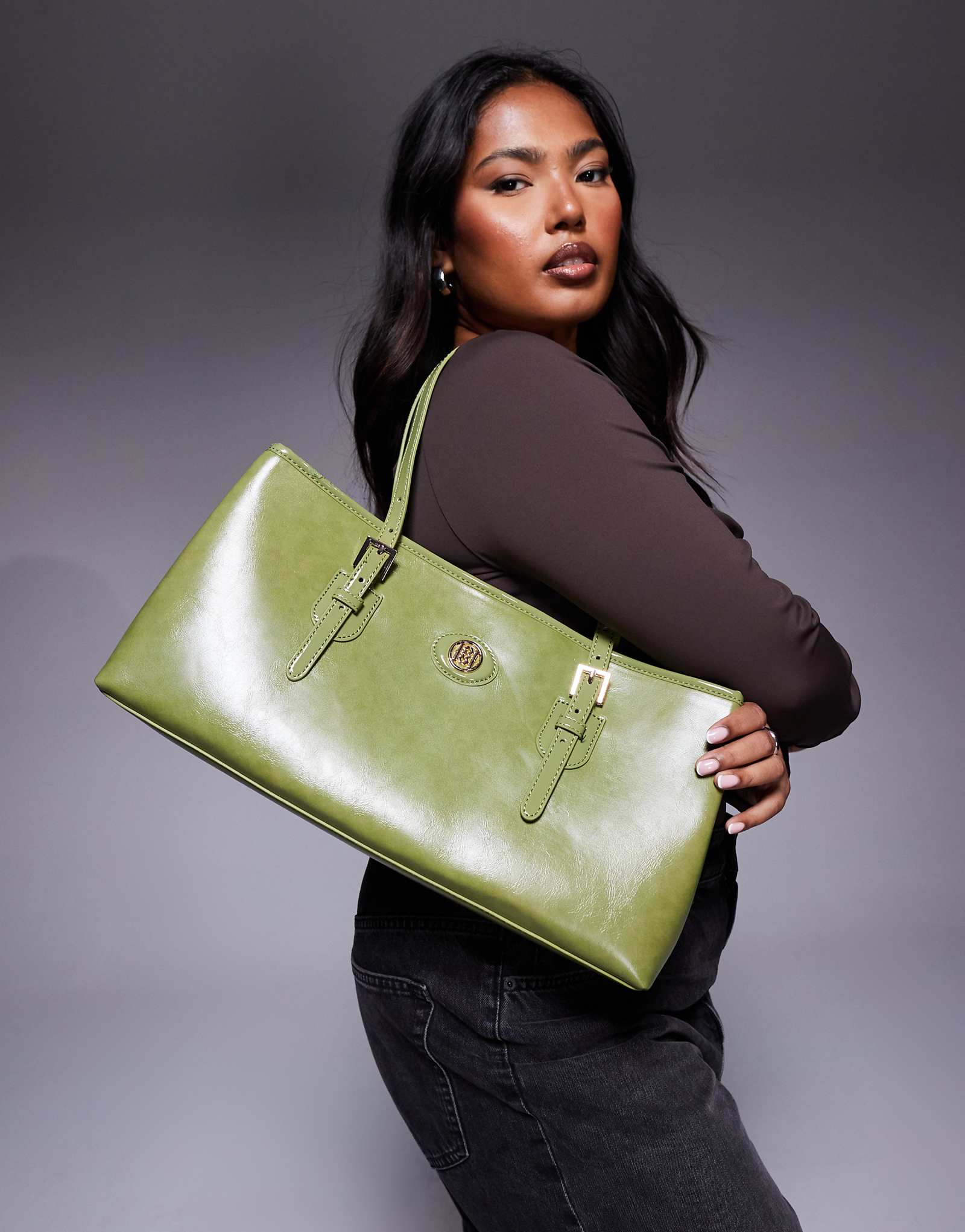 Сумка-тоут River Island East West зеленого цвета 15290₽