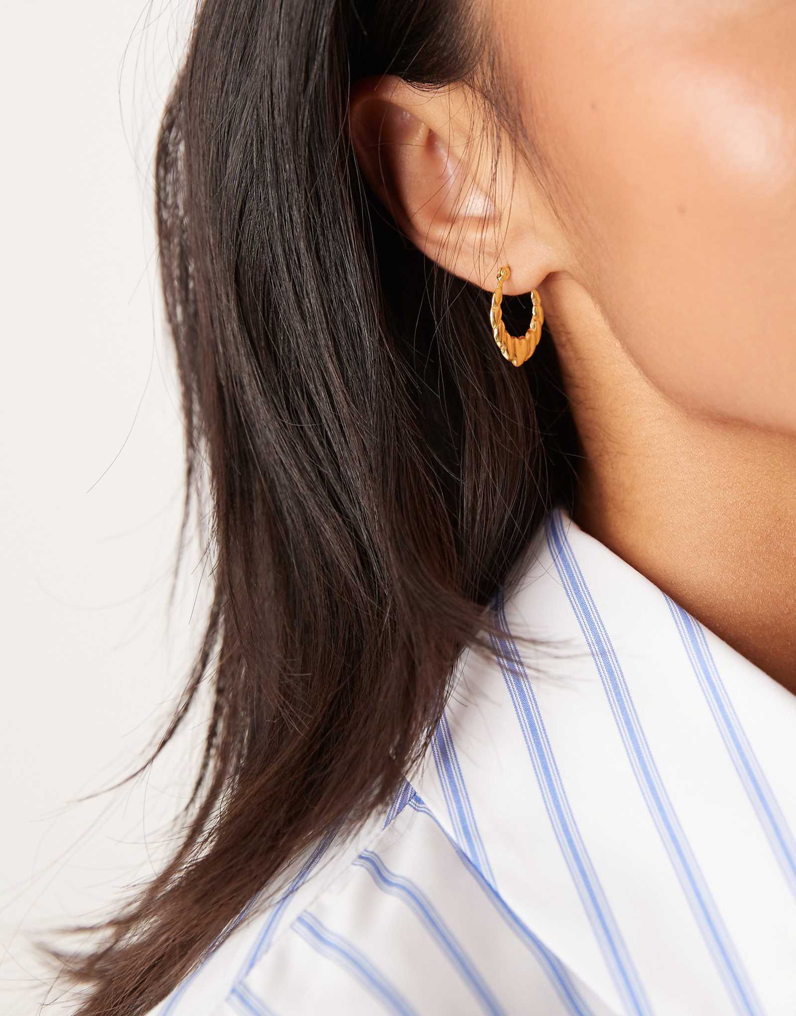 Винтажные серьги-кольца Seol + Gold в форме сердца из 18-каратного золота vermeil