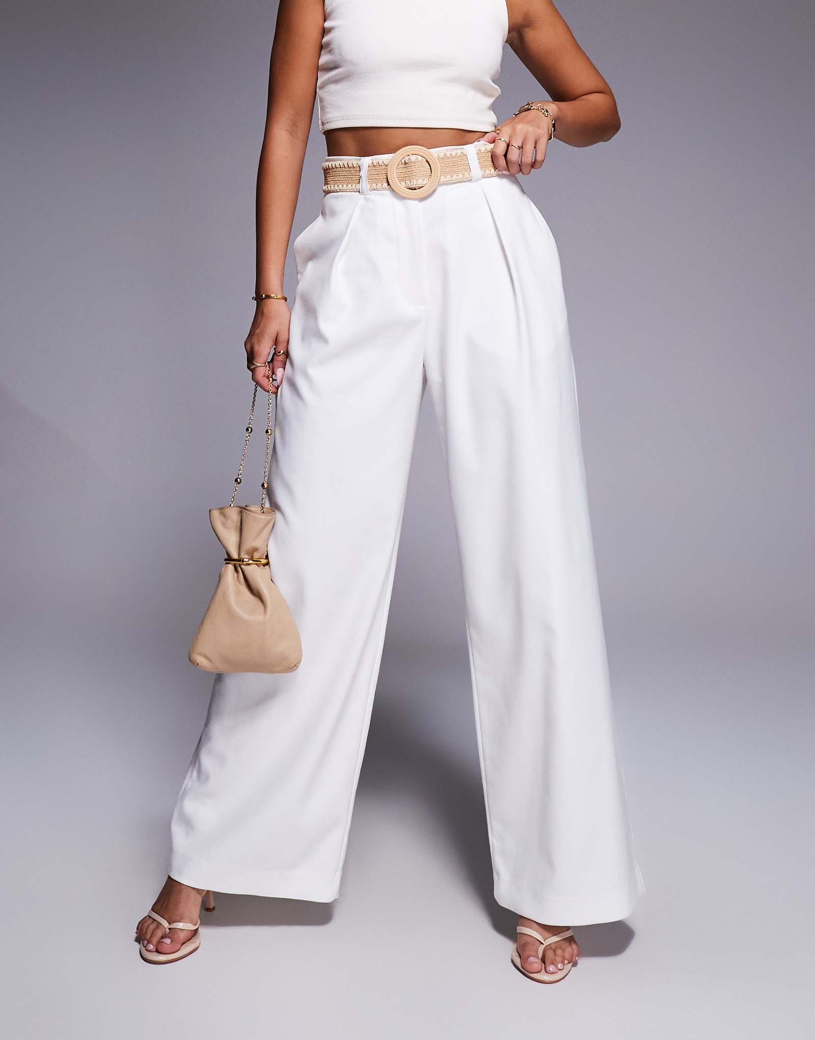 Широкие брюки River Island с поясом белого цвета 18390₽