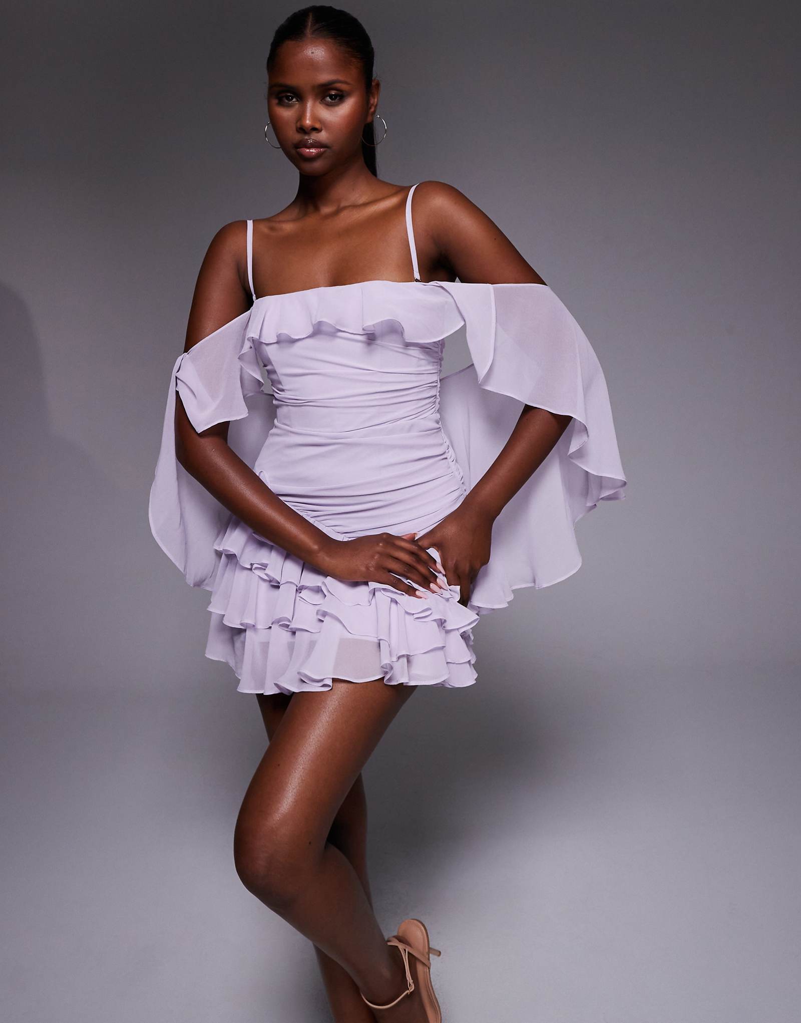 Сиреневое мини-платье Oh Polly с драпировкой и рюшами 31890₽