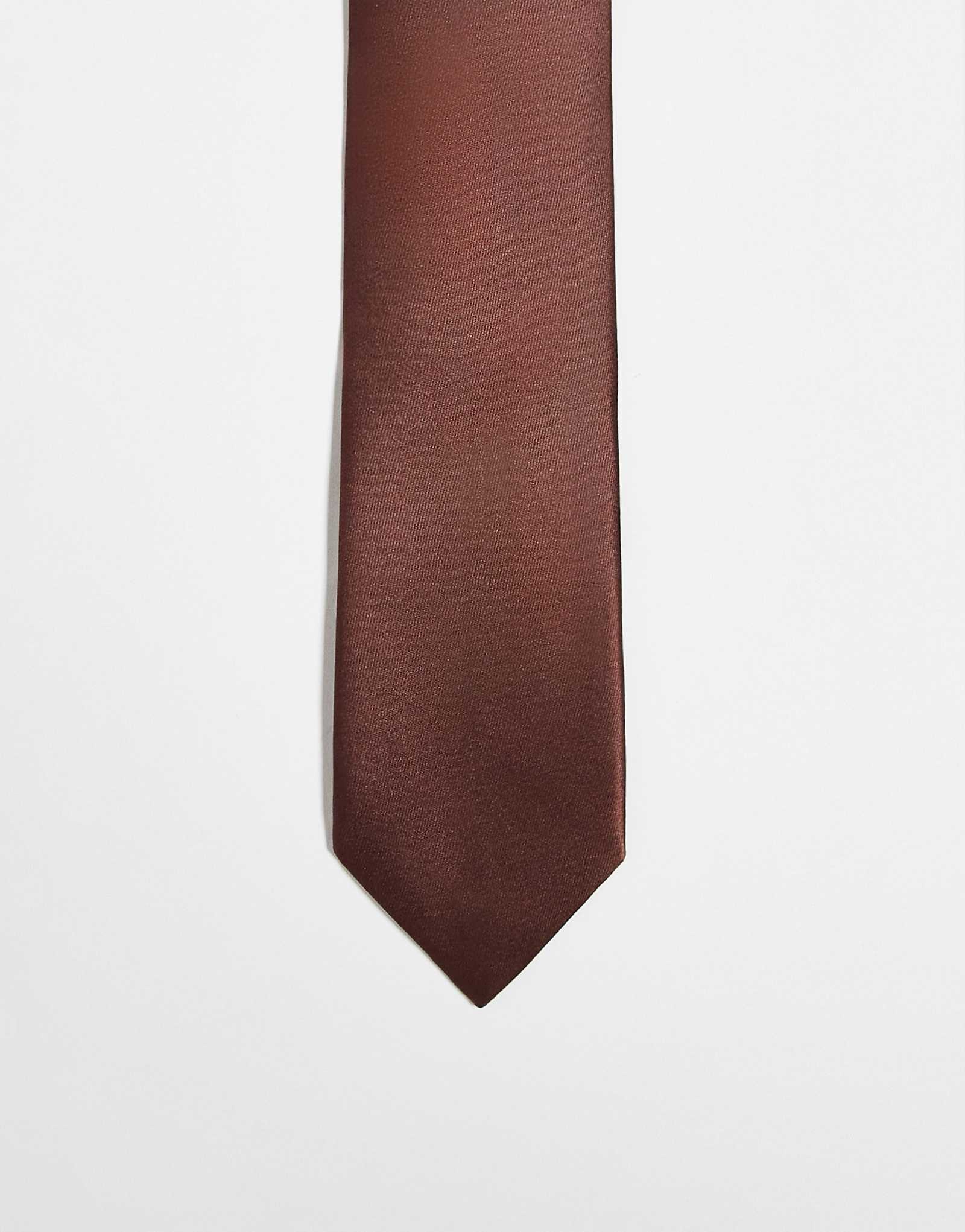 Атласный галстук ASOS DESIGN коричневого цвета 4990₽