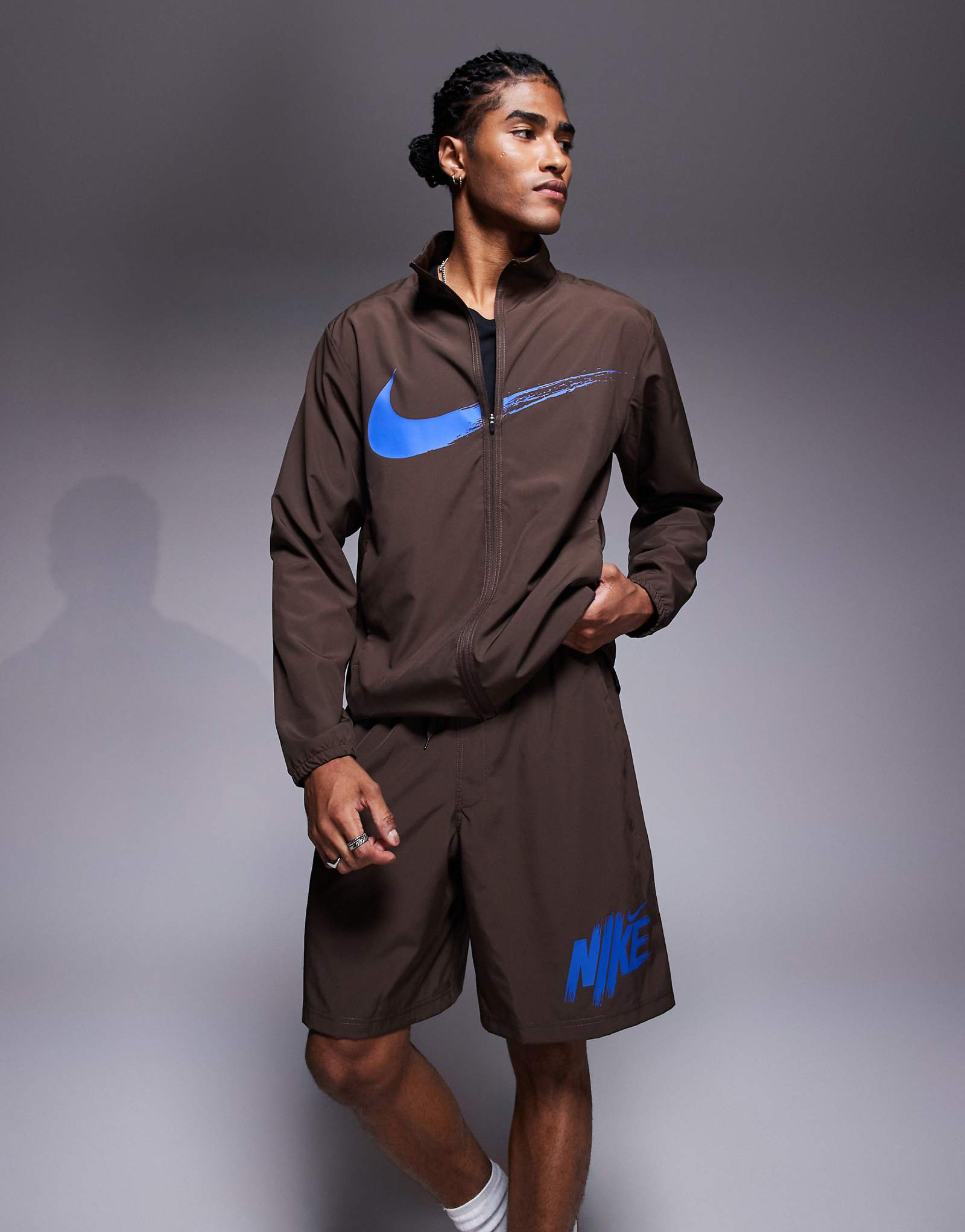 9-дюймовые шорты Nike Training Dri-FIT Form коричневого цвета 10190₽