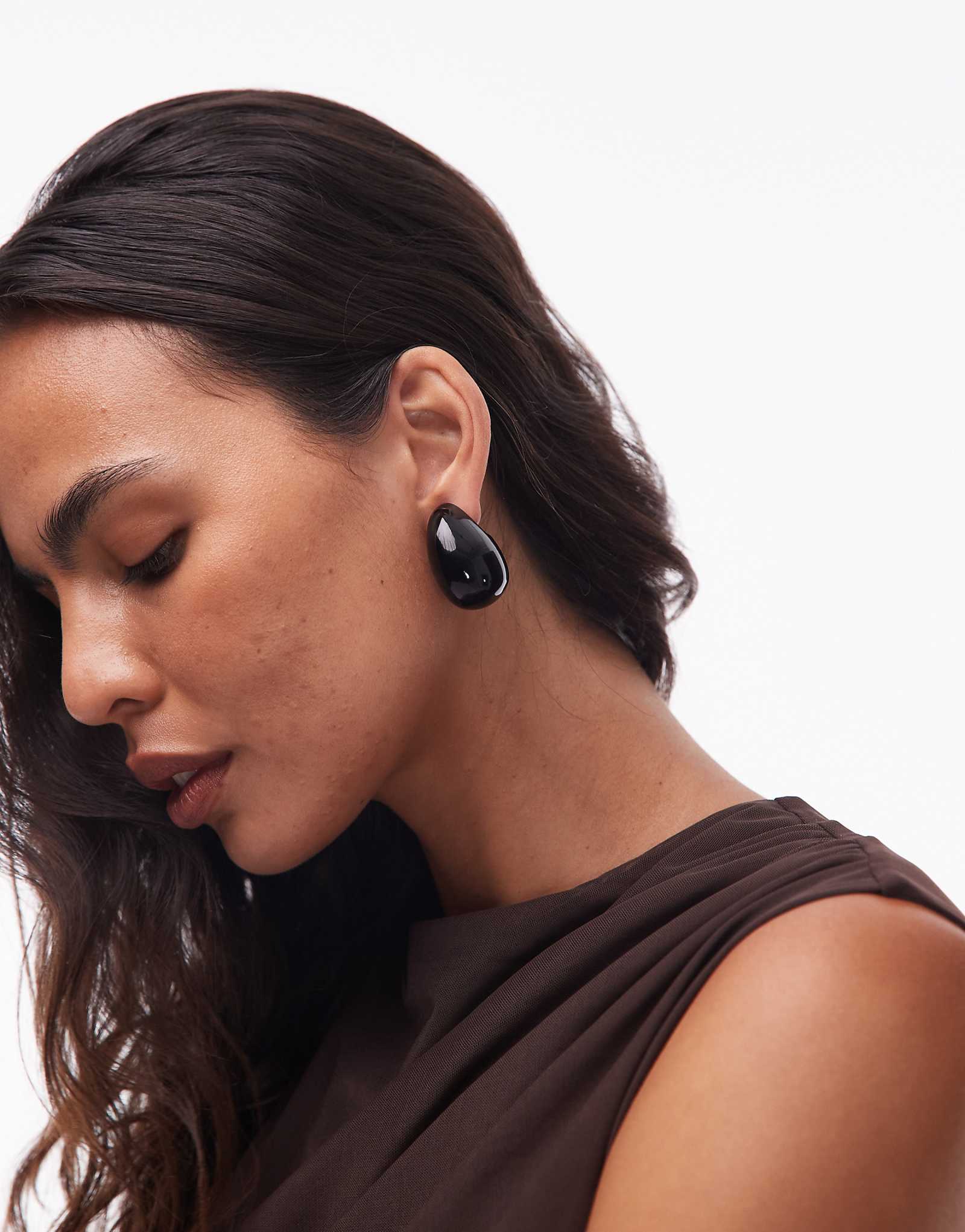 Большие каплевидные серьги ARKET черного цвета 6490₽