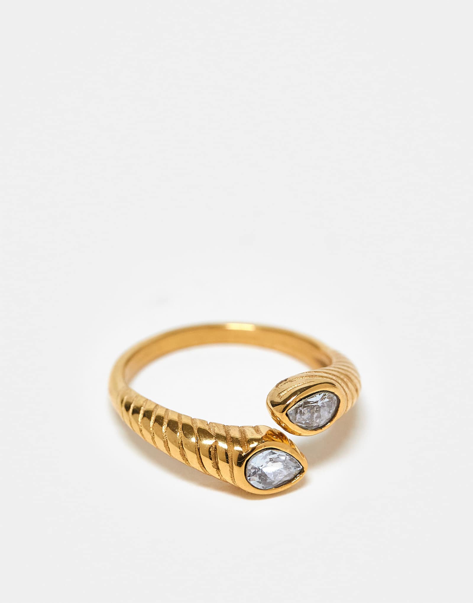 Эксклюзивное кольцо Kaiia со стразами из нержавеющей стали золотого оттенка 4290₽