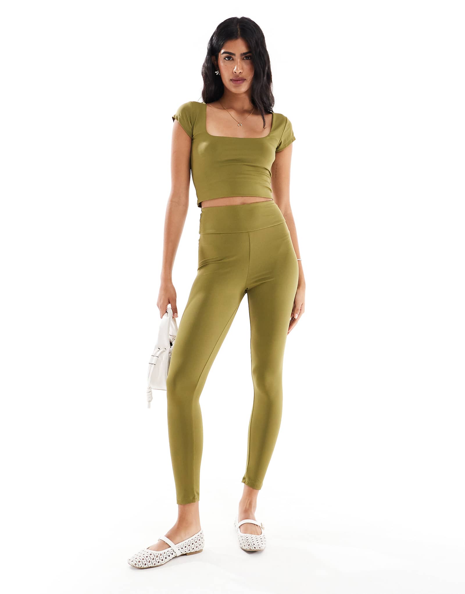 Леггинсы из полиамида Miss Selfridge оливкового цвета - часть комплекта 6090₽