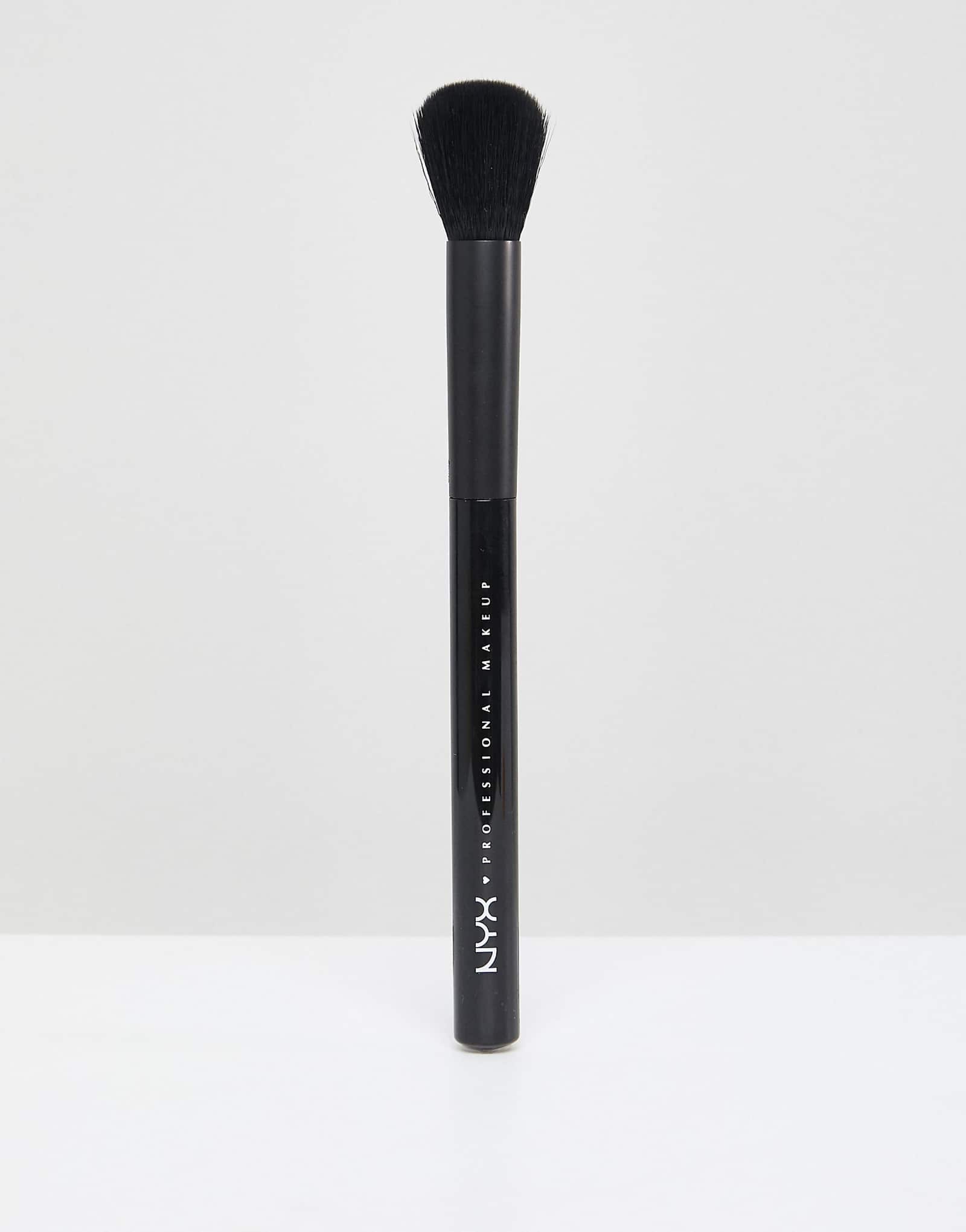 Профессиональная кисть для макияжа NYX Professional - Pro Contour Brush