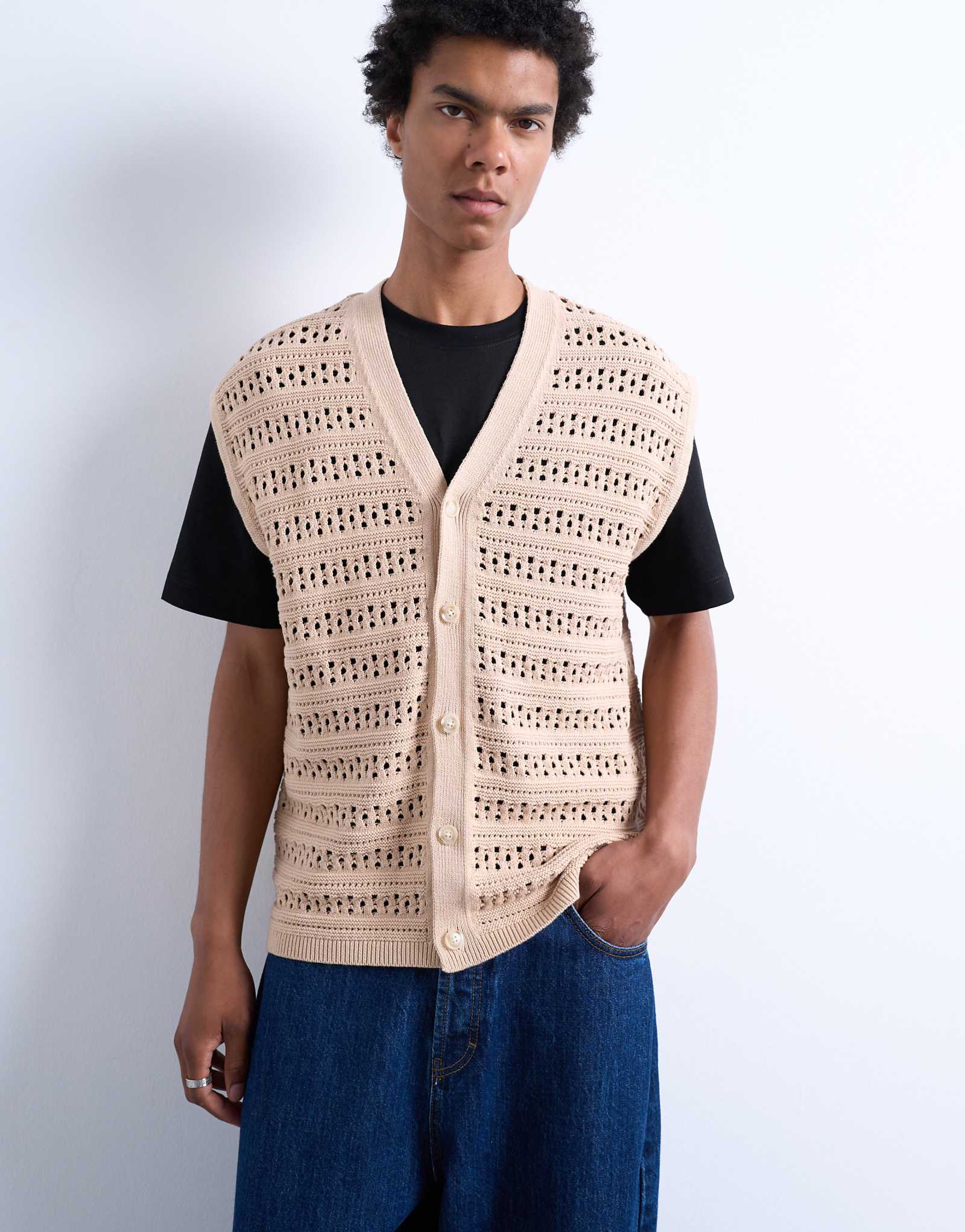 Вязаный жилет свободного покроя на пуговицах Topman из камня 11190₽