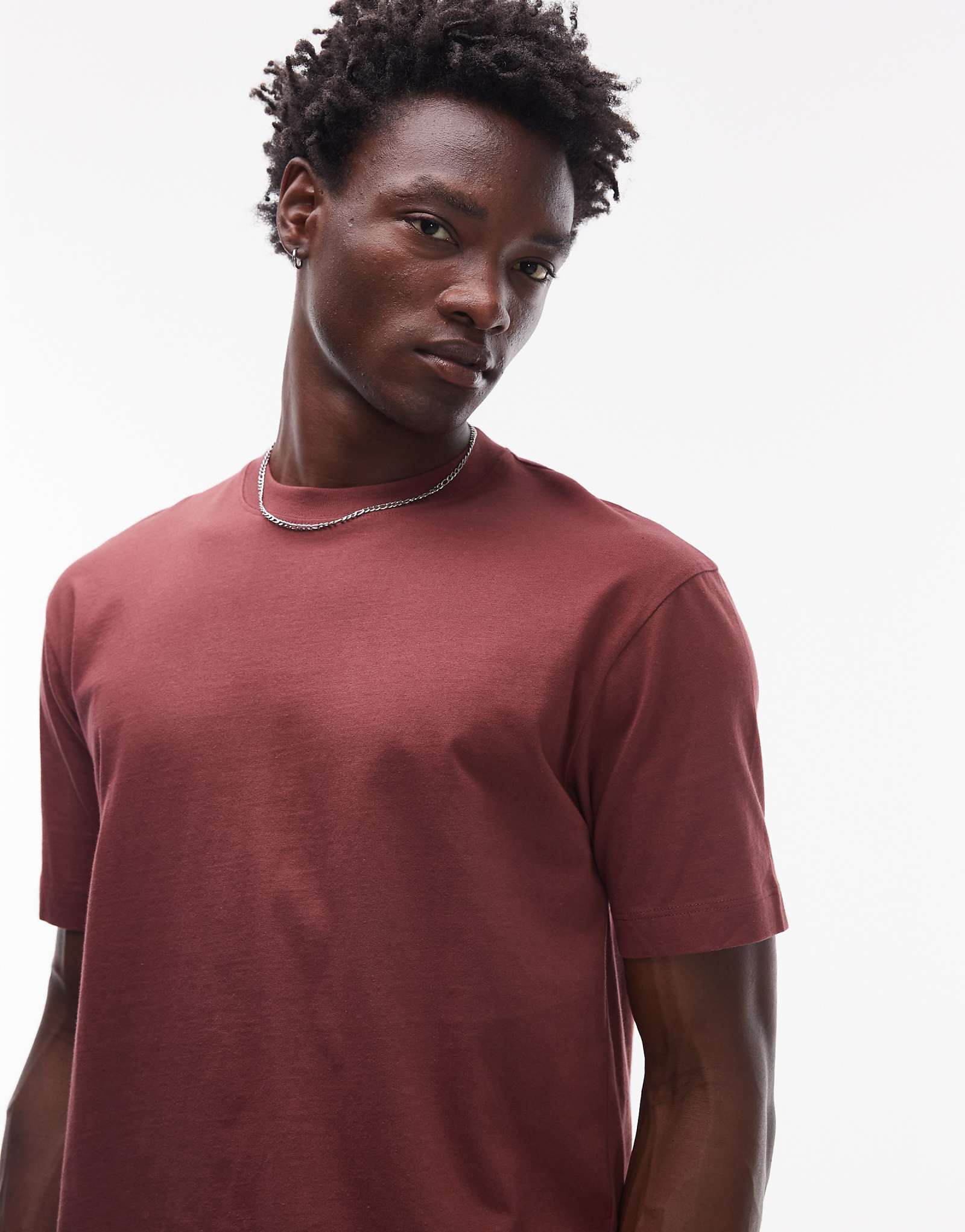 Футболка Topman regular crop fit бордового цвета 4090₽