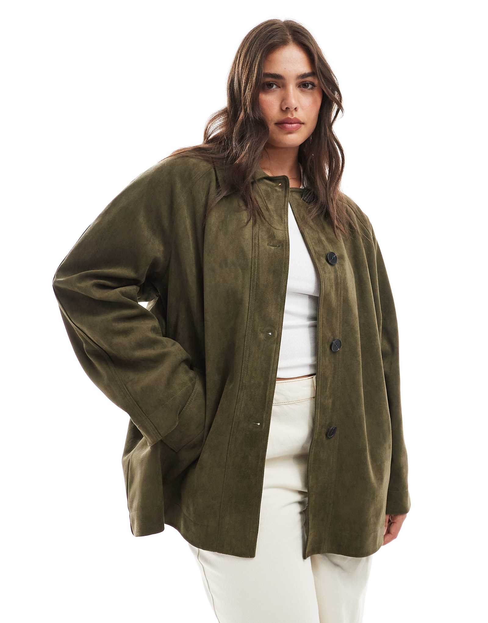 Автомобильное пальто из искусственной замши ASOS DESIGN Curve оливкового цвета 17390₽