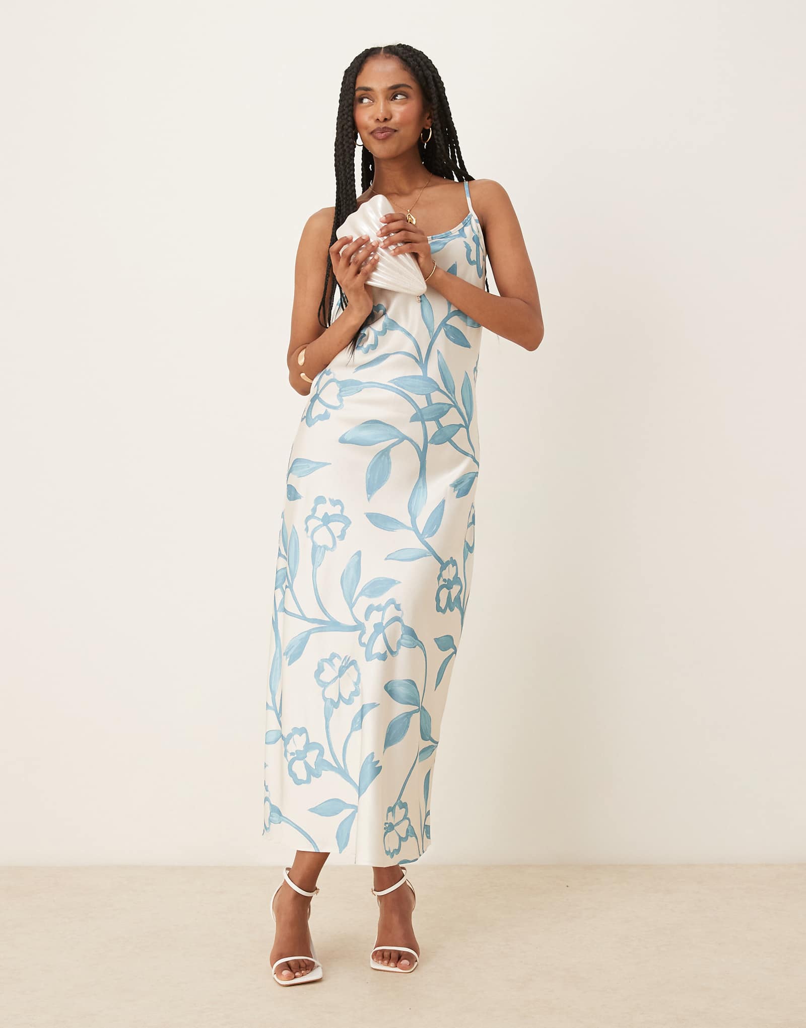 ЭЛЕГАНТНОЕ макси-платье-комбинация синего цвета с ярким цветочным принтом