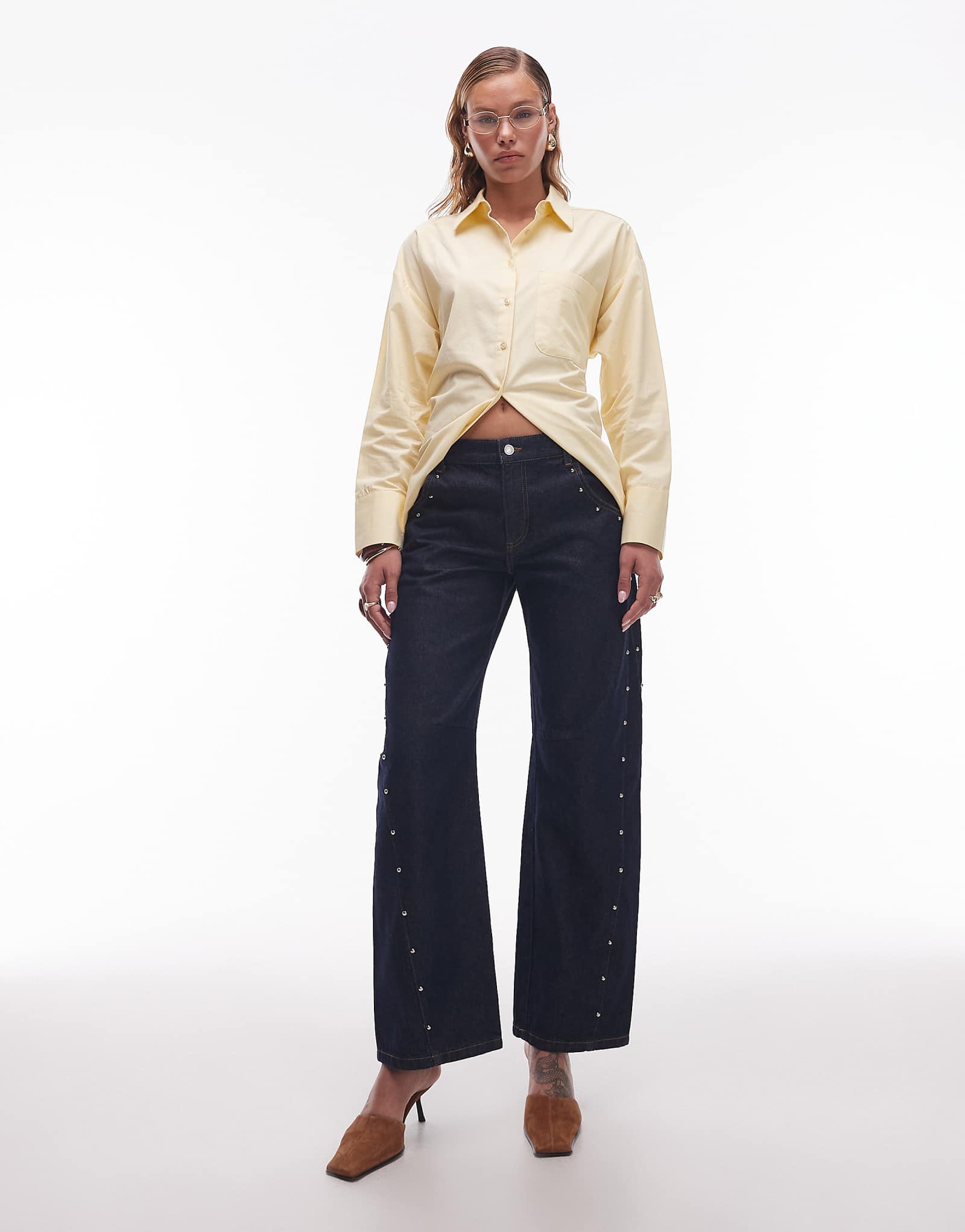 ДИЗАЙНЕРСКИЕ джинсы-бочкообразки ASOS с низкой посадкой и заклепками цвета индиго 14690₽