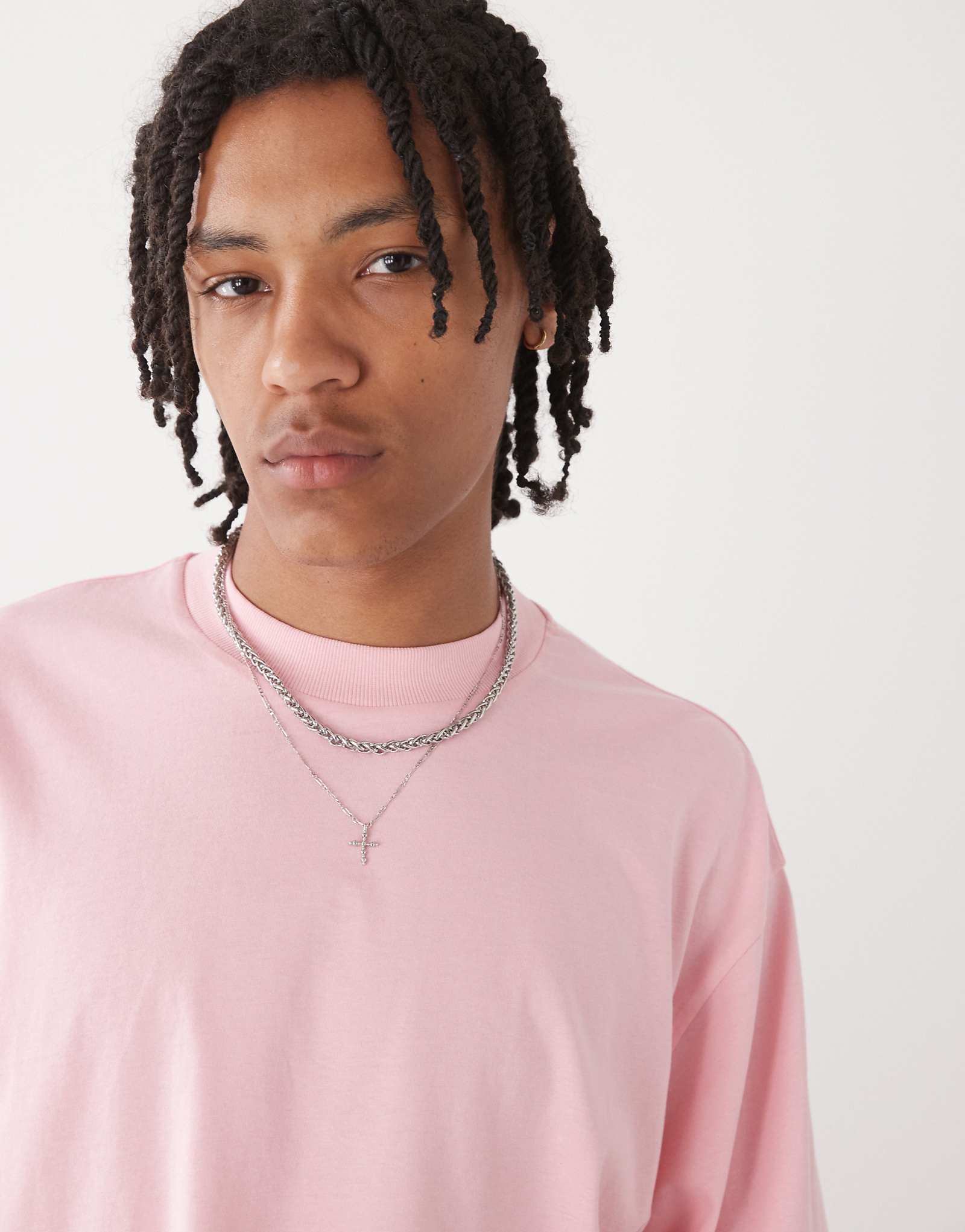 Облегающая футболка COLLUSION розового цвета 3290₽