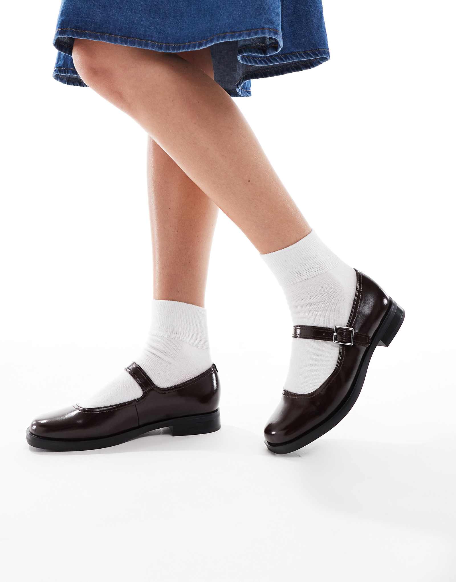 Лондонская бунтарка Аделина, массивные туфли mary jane темно-коричневого цвета