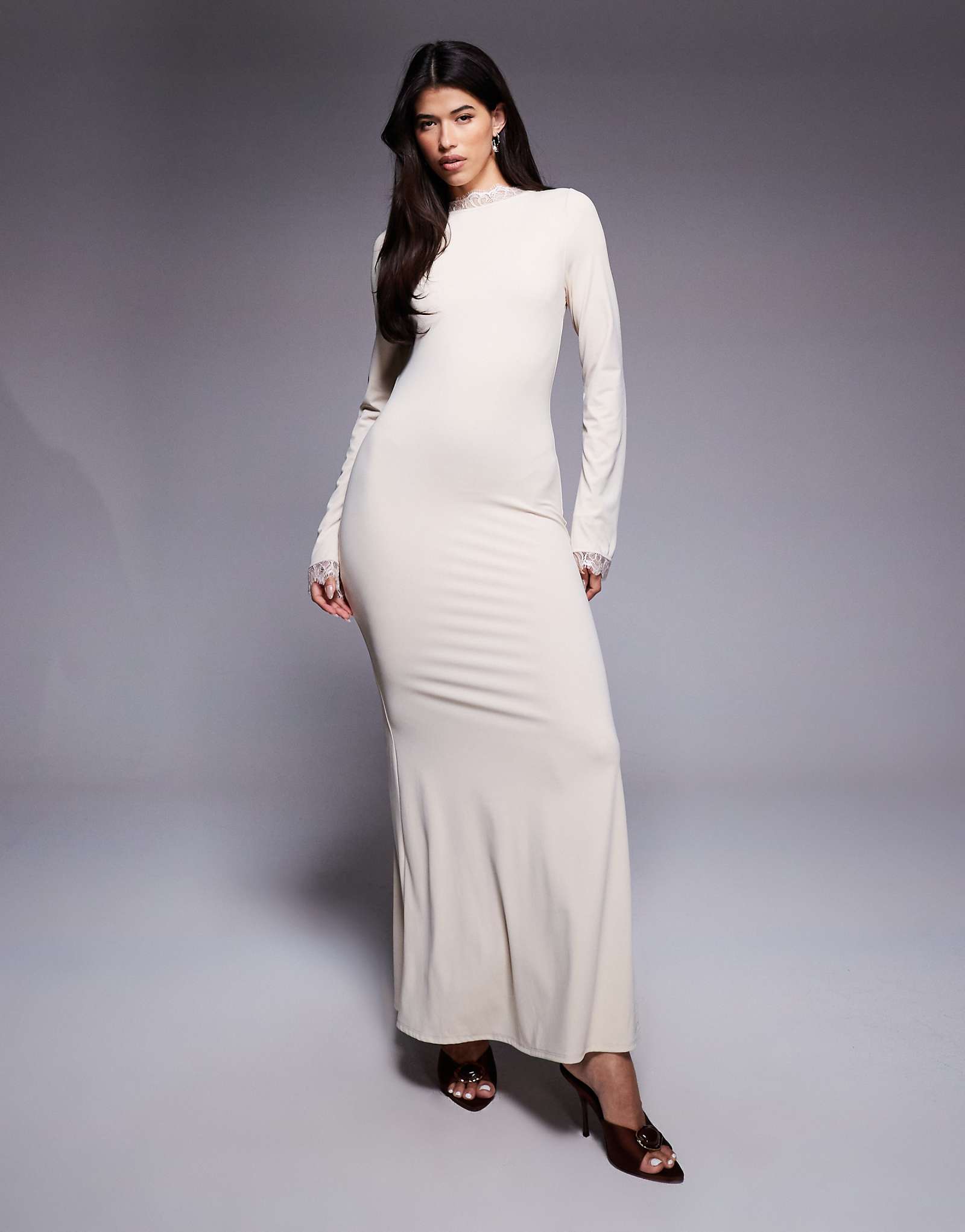 Макси-платье Daska кремового цвета с кружевными деталями