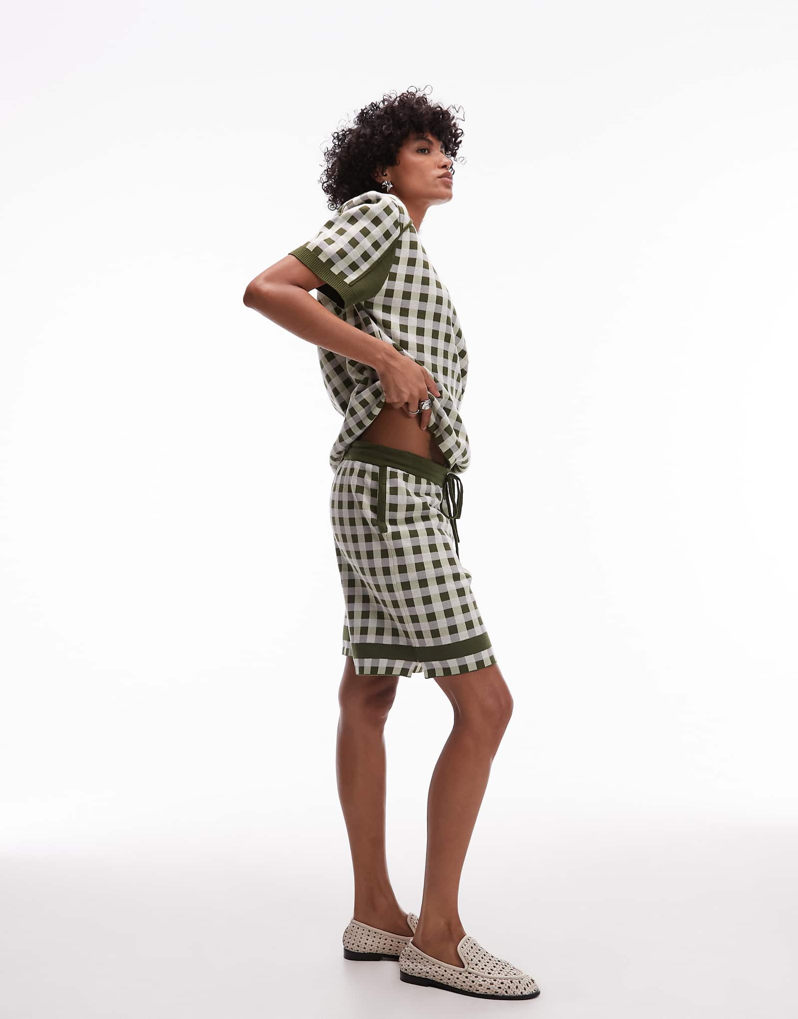 House of Sunny gingham надевает шорты зеленого цвета - часть комплекта 21690₽