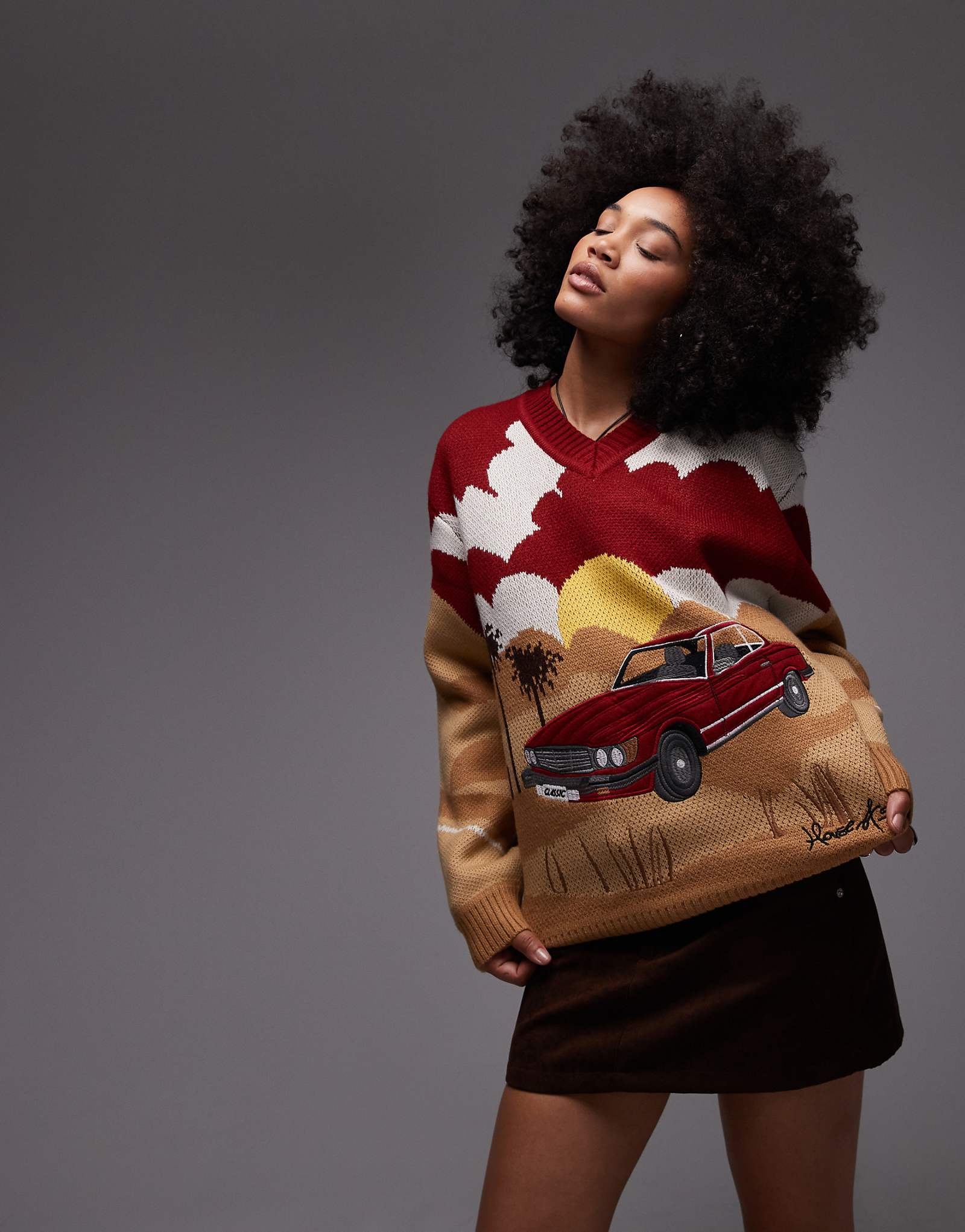 Непринужденный свитер House of Sunny On the Road с V-образным вырезом из разноцветных 42190₽